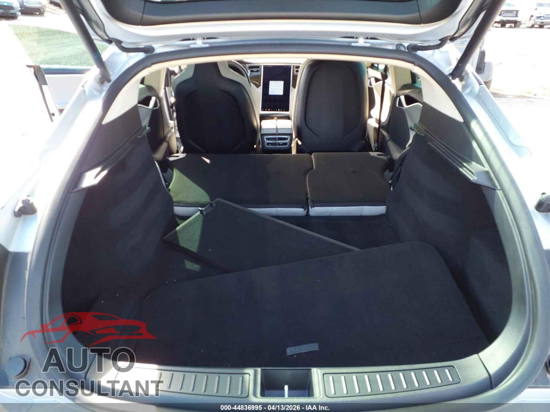 TESLA MODEL S 2013 - 5YJSA1DP8DFP05798