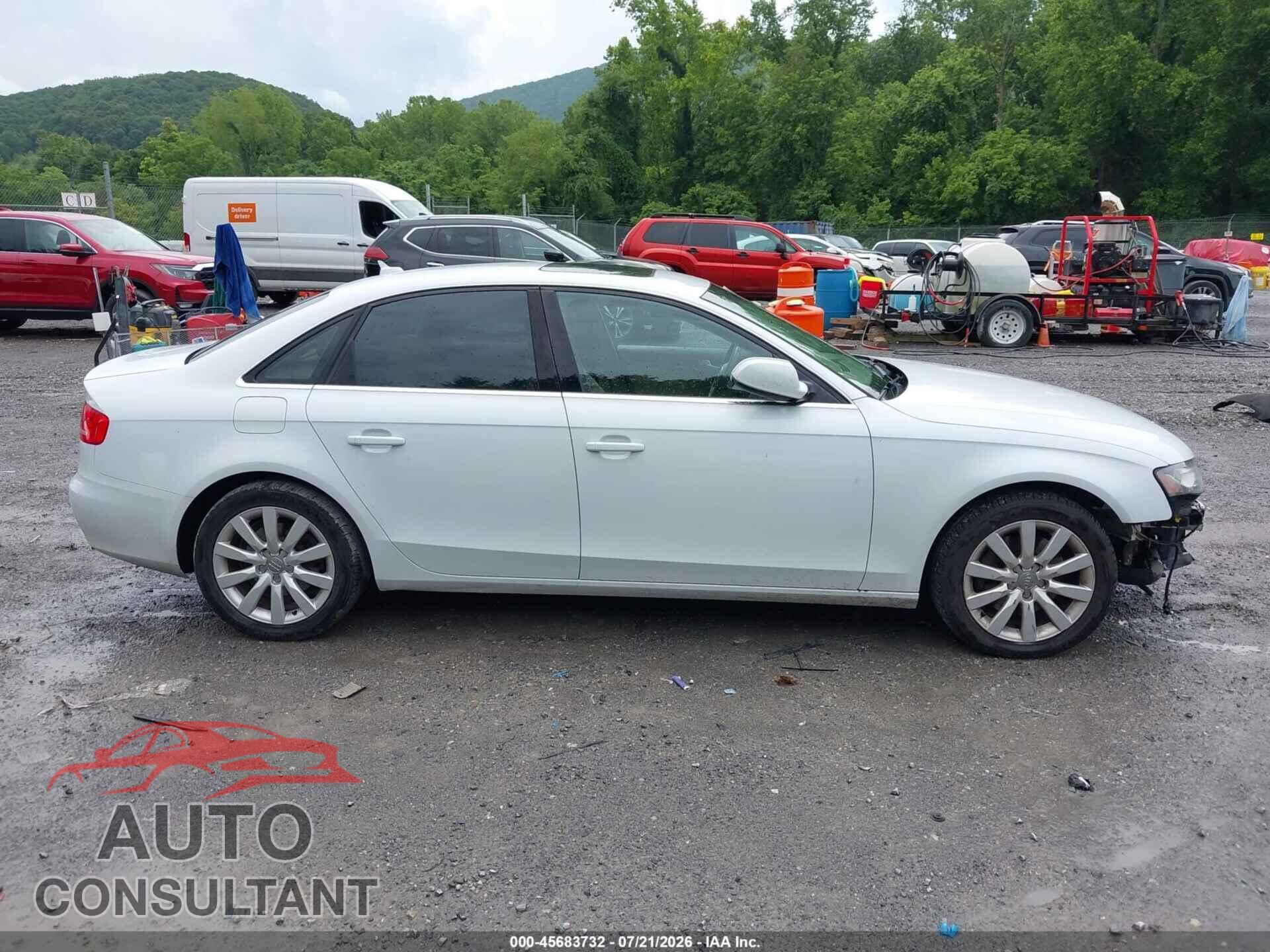 AUDI A4 2012 - WAUBFAFL3CA117534