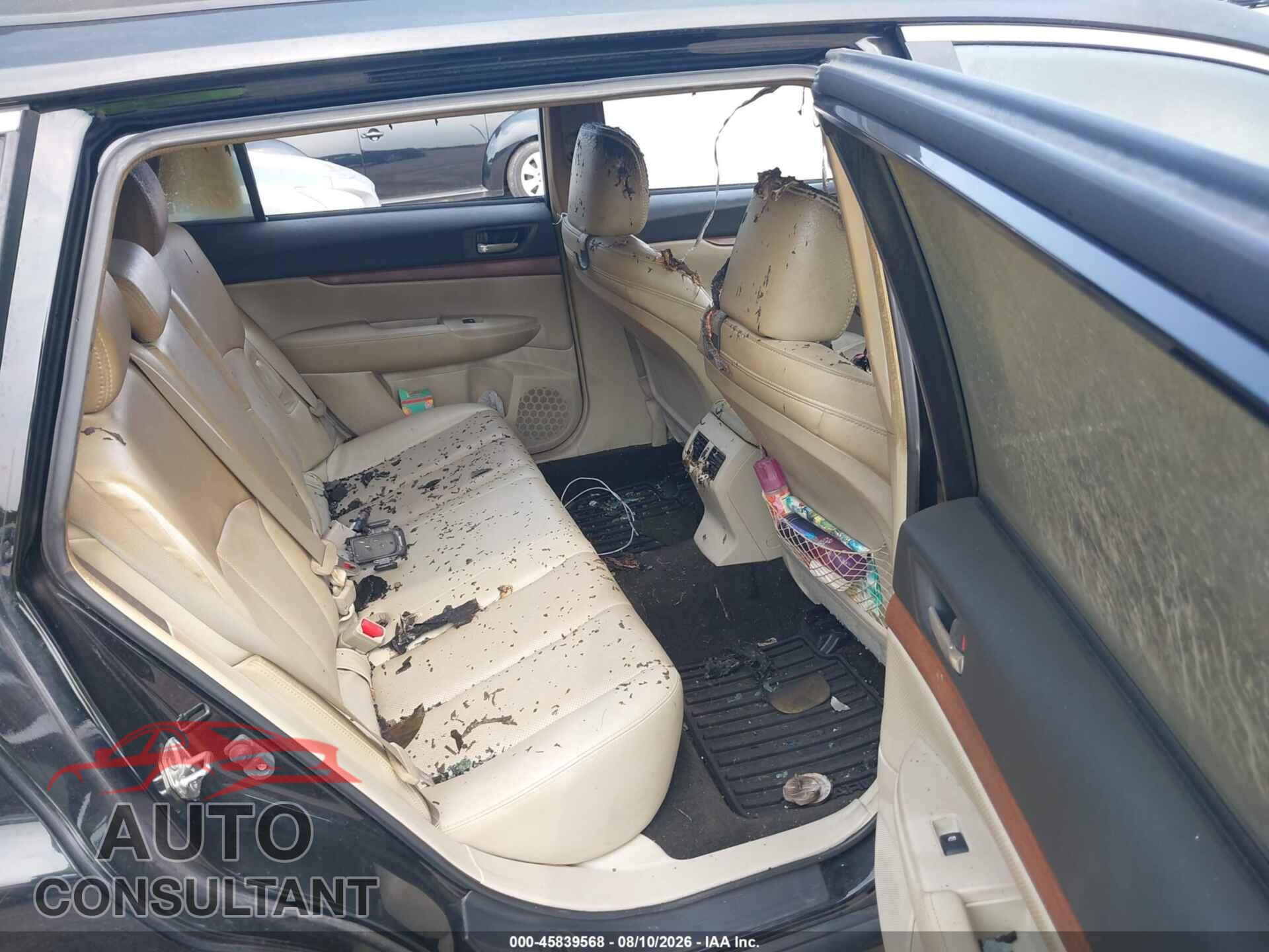SUBARU OUTBACK 2013 - 4S4BRCLC8D3255050