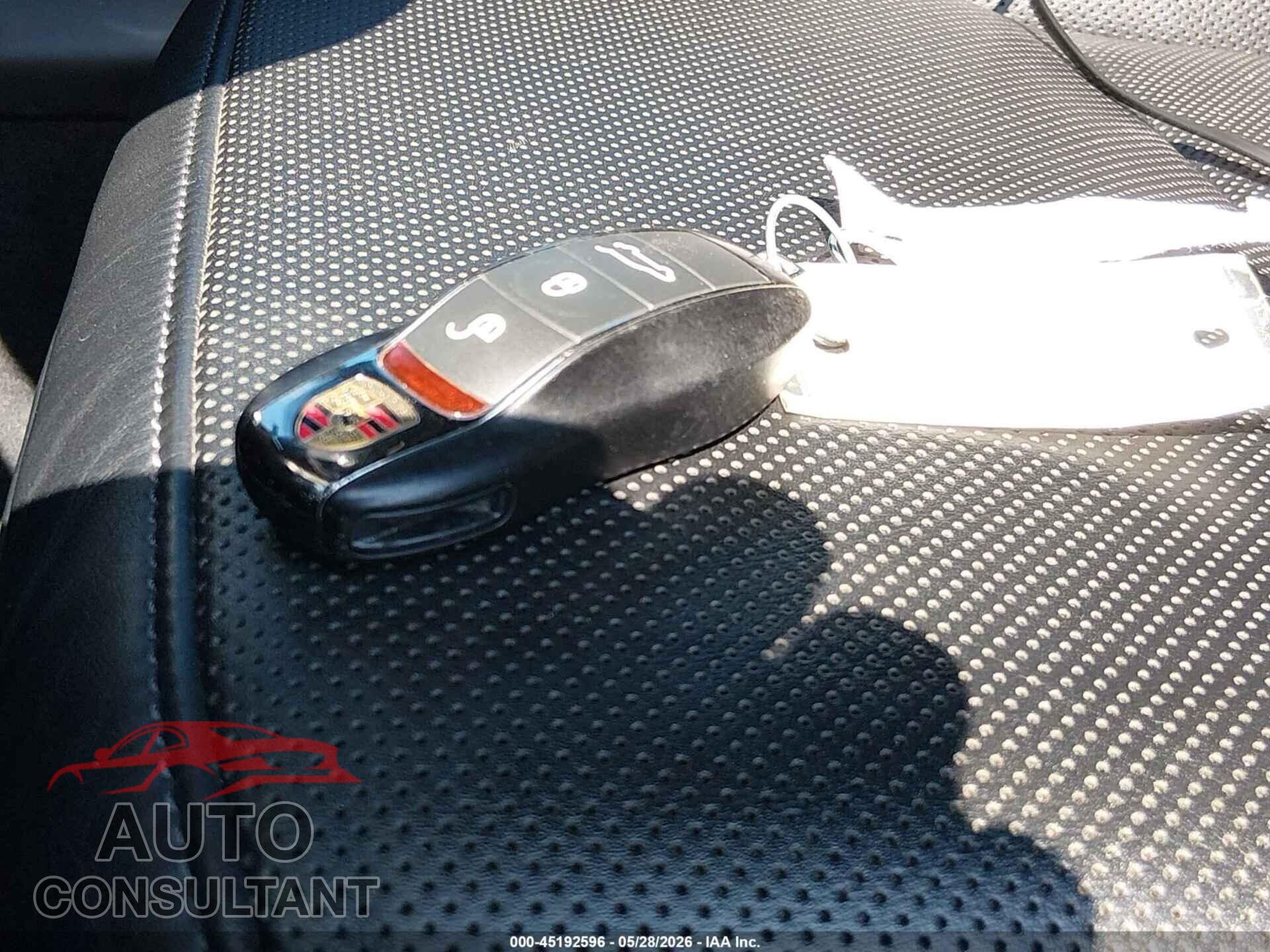 PORSCHE MACAN 2015 - WP1AB2A56FLB53802