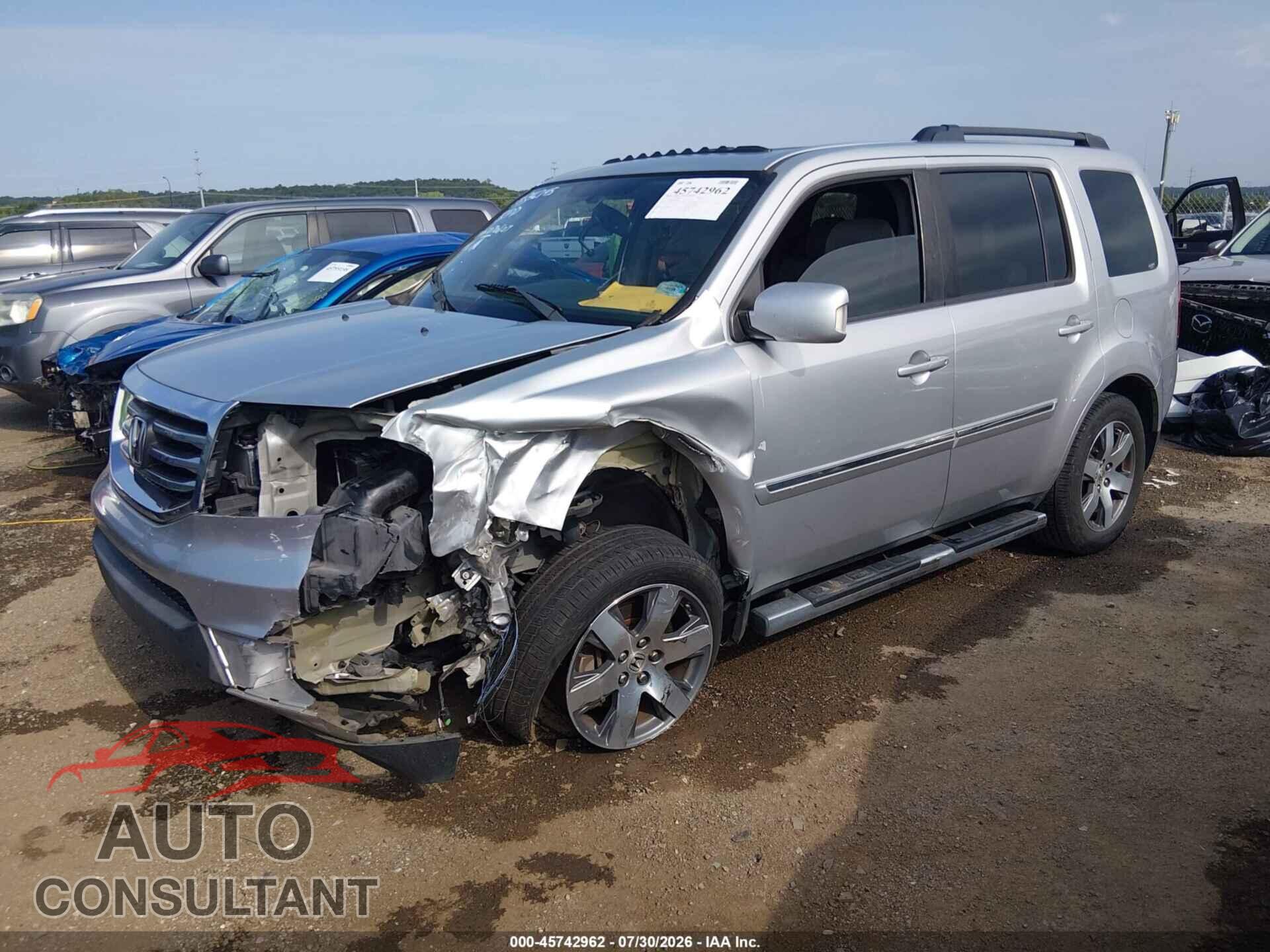 HONDA PILOT 2013 - 5FNYF4H98DB070607