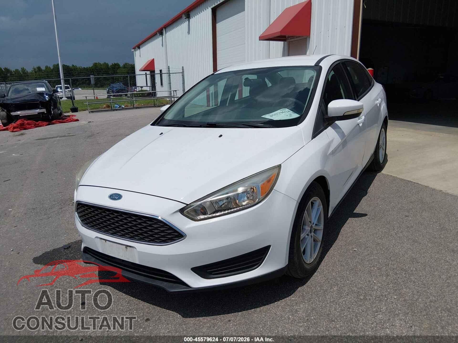 FORD FOCUS 2017 - 1FADP3F26HL320172