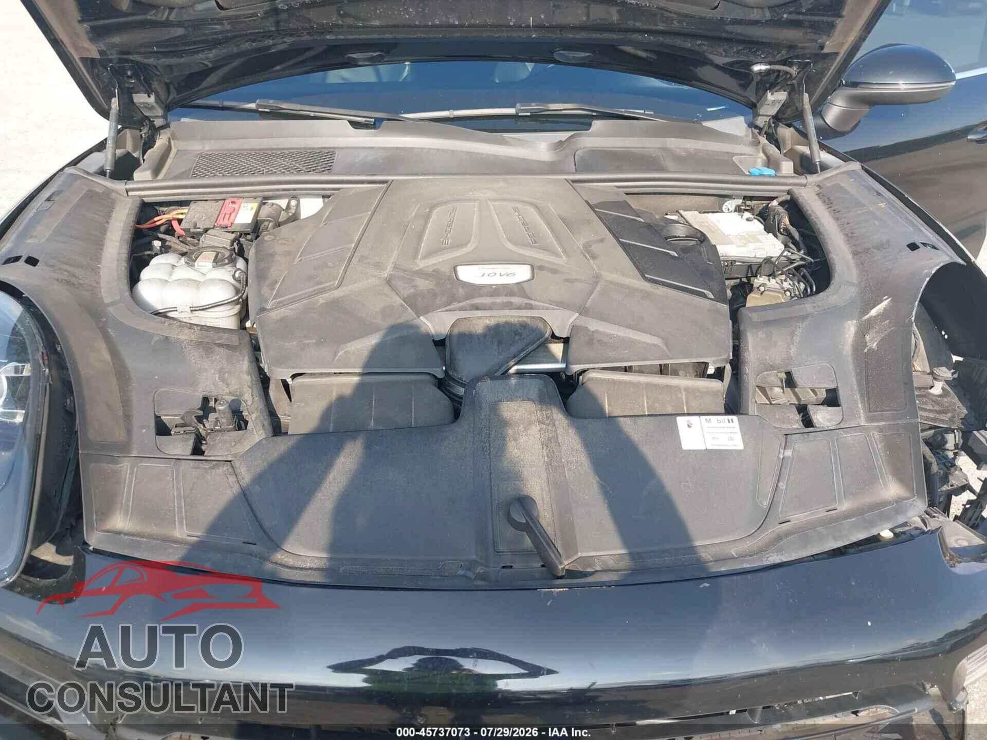 PORSCHE CAYENNE 2020 - WP1AA2AY5LDA04476
