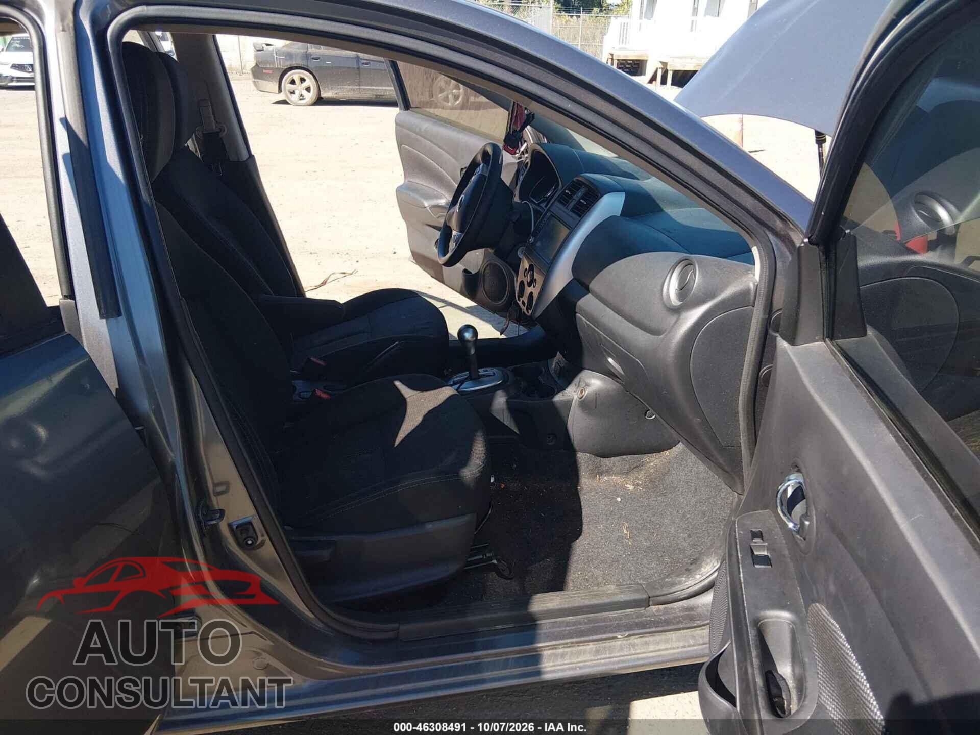 NISSAN VERSA 2019 - 3N1CN7AP3KL881207