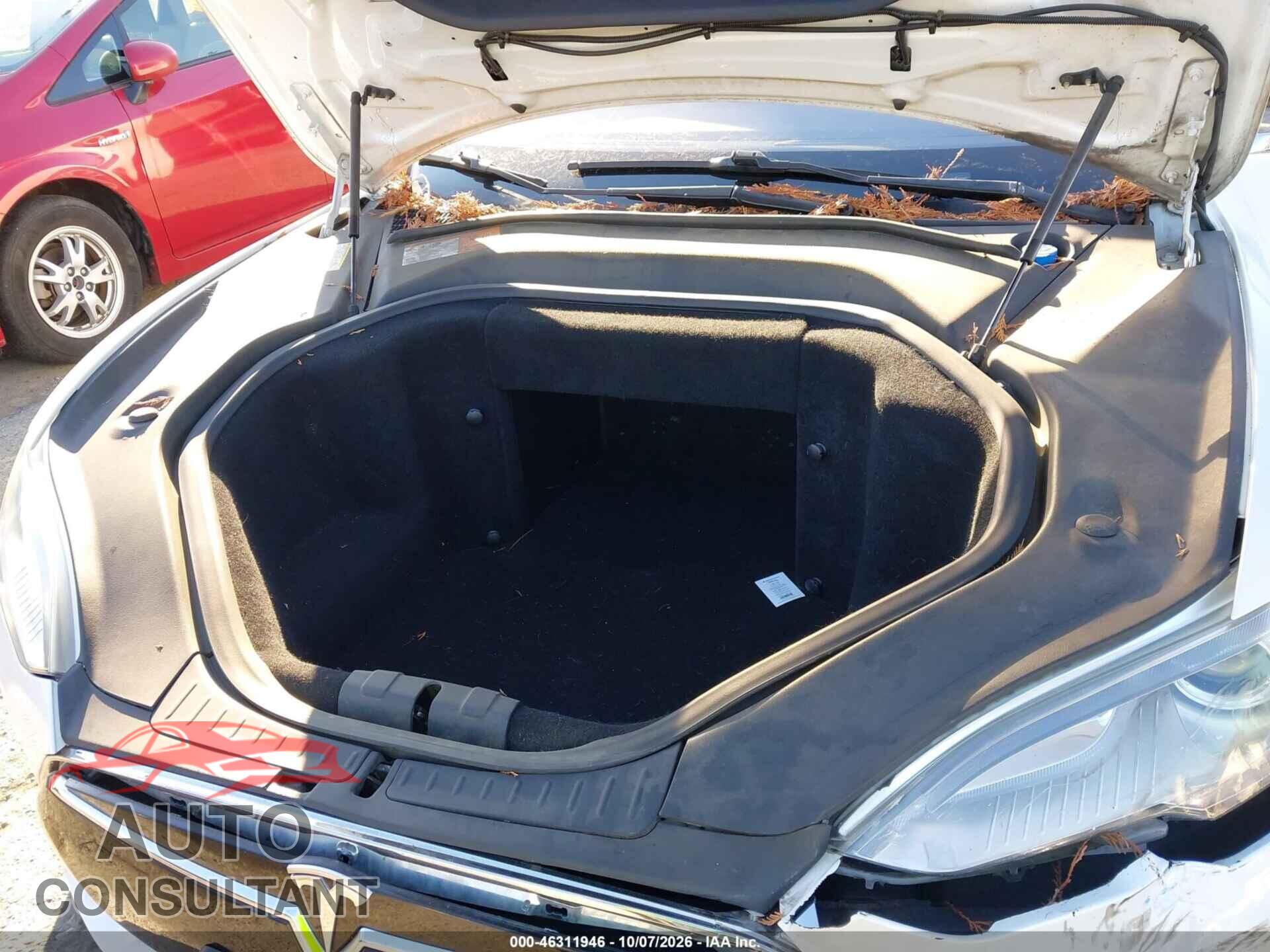 TESLA MODEL S 2013 - 5YJSA1DN3DFP24757