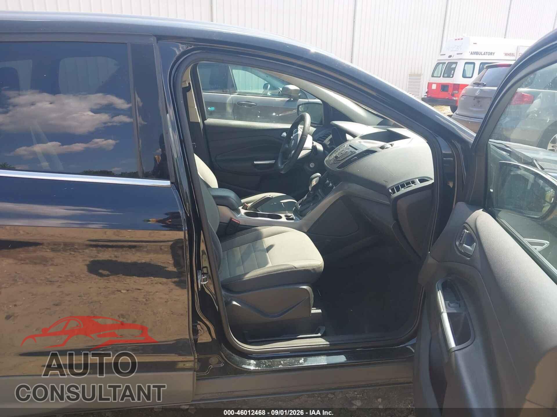FORD ESCAPE 2016 - 1FMCU0GX5GUB62063