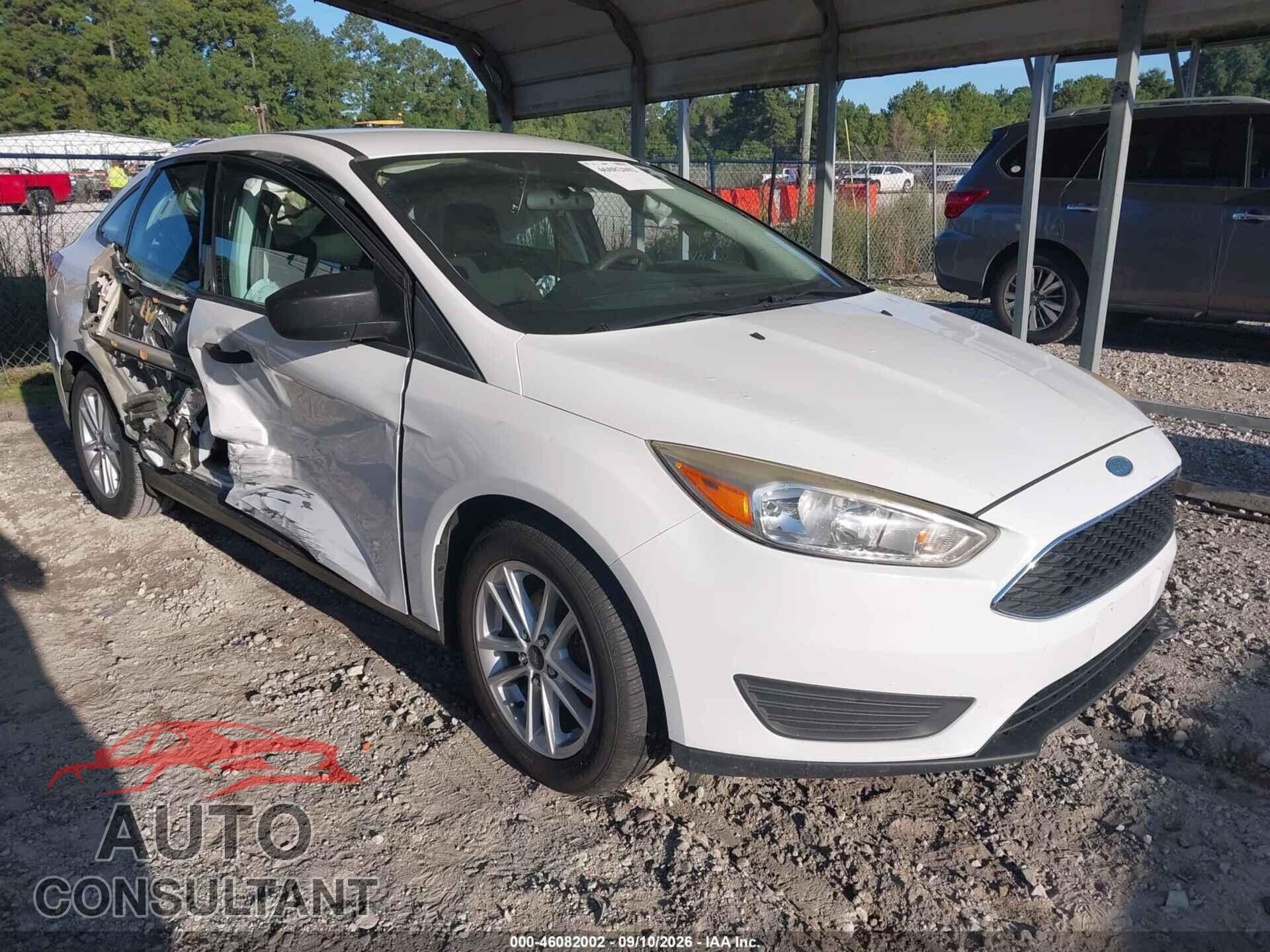 FORD FOCUS 2018 - 1FADP3E21JL220830
