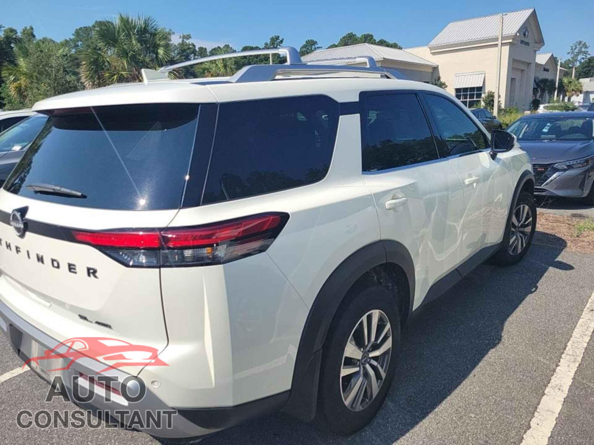 NISSAN PATHFINDER 2023 - 5N1DR3CCXPC241793