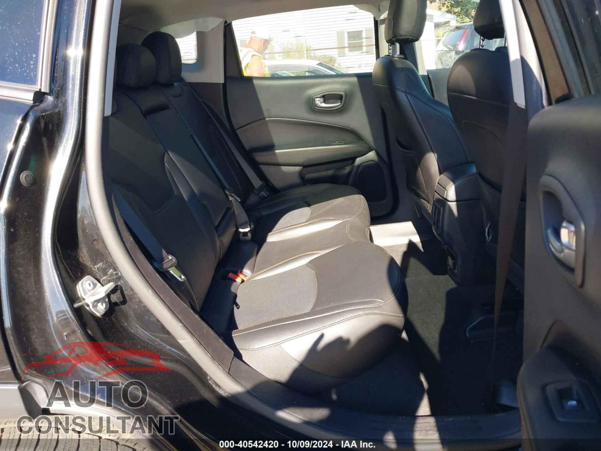 JEEP COMPASS 2020 - 3C4NJDCB4LT169016