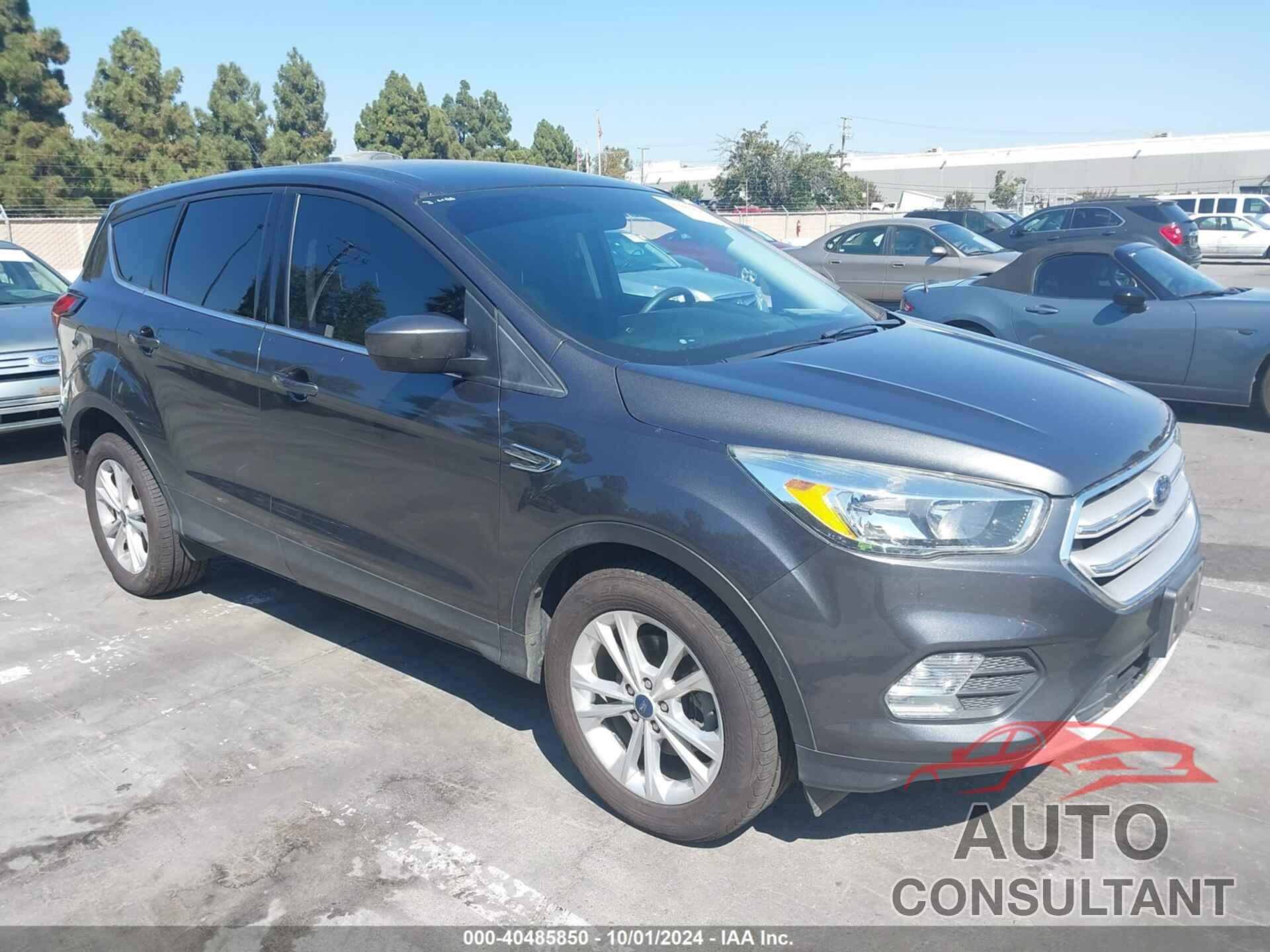 FORD ESCAPE 2019 - 1FMCU0GD5KUC06061