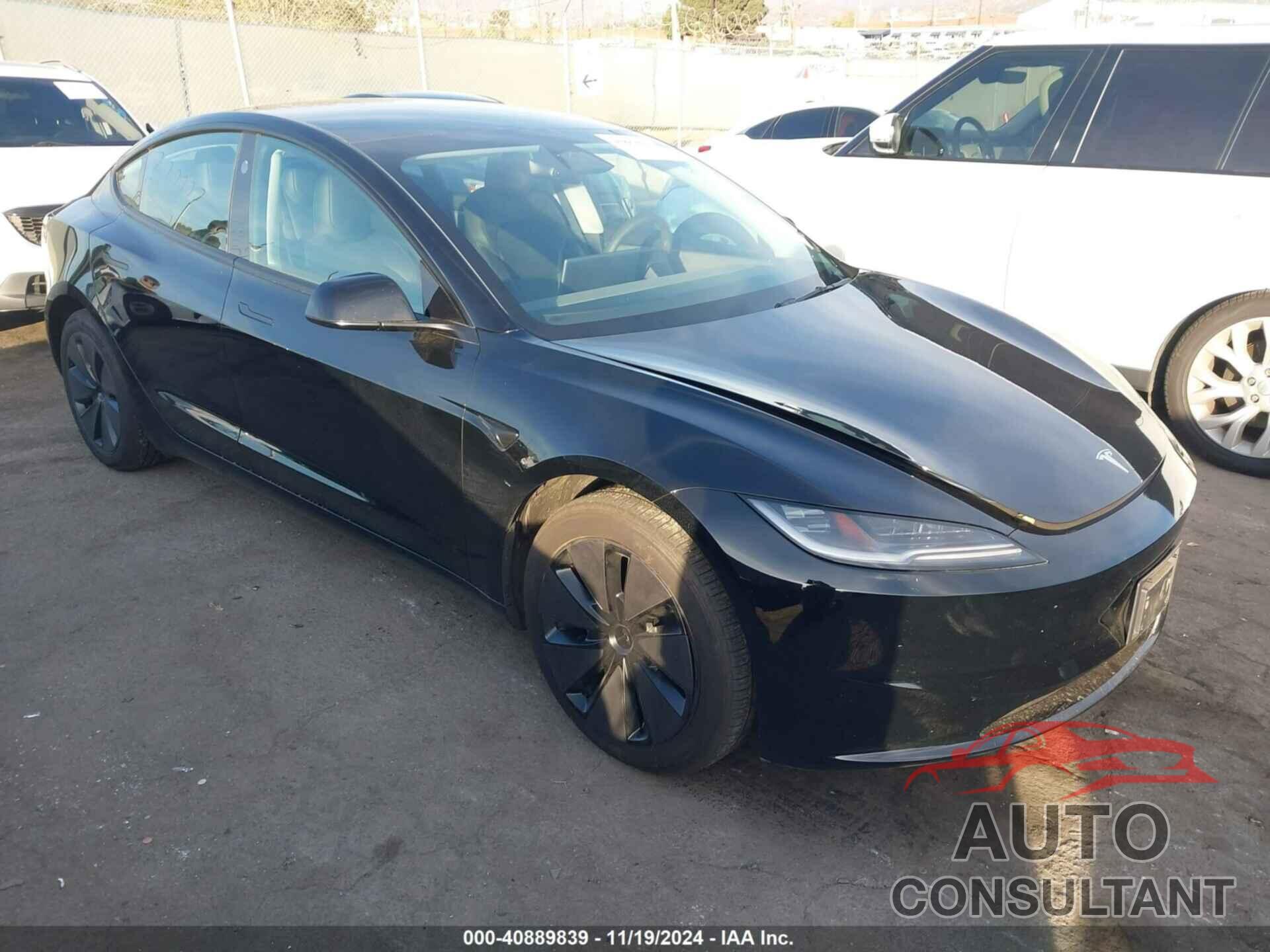 TESLA MODEL 3 2024 - 5YJ3E1EA4RF747945