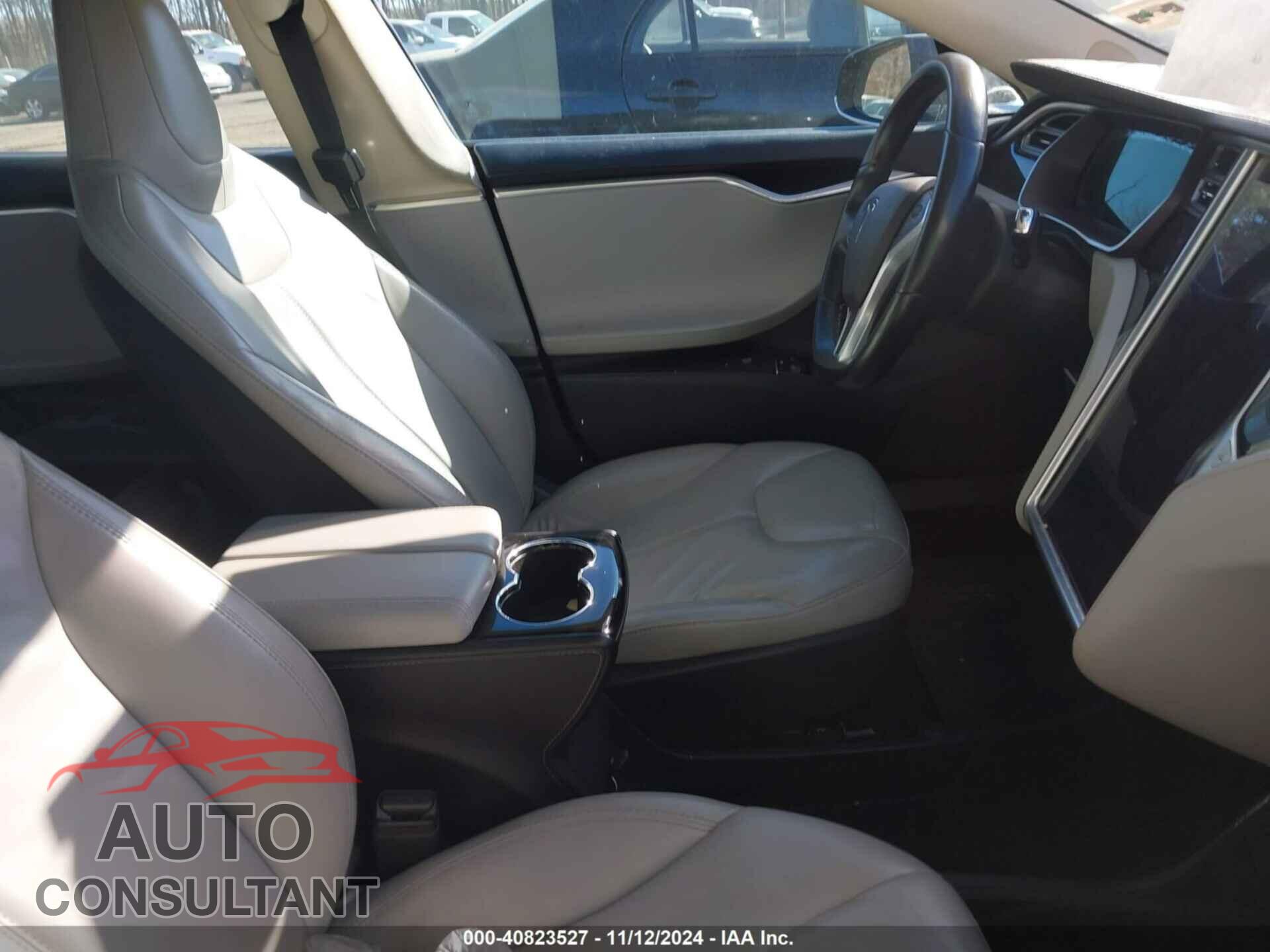 TESLA MODEL S 2014 - 5YJSA1H11EFP40531