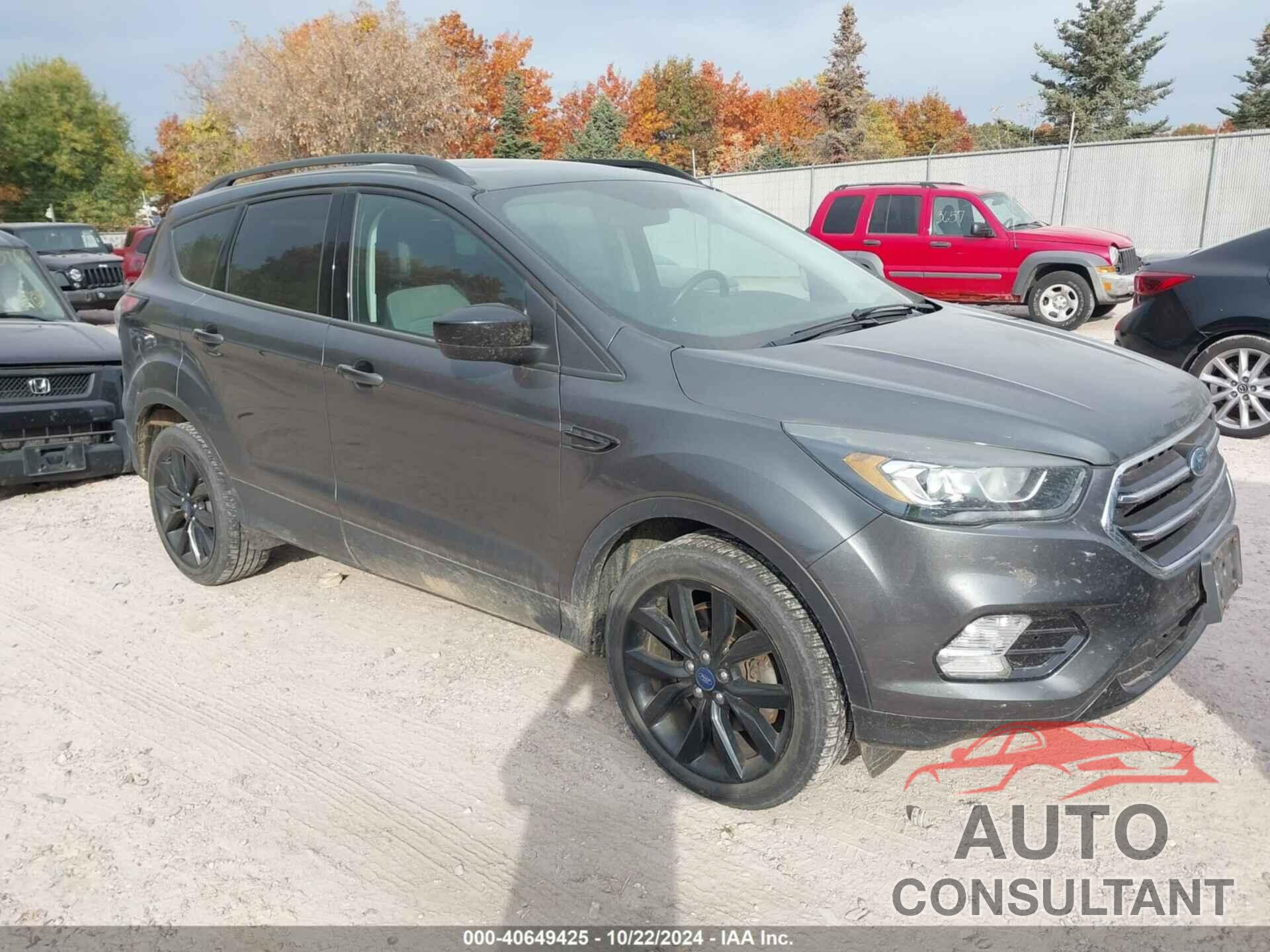 FORD ESCAPE 2017 - 1FMCU9GD5HUC32446