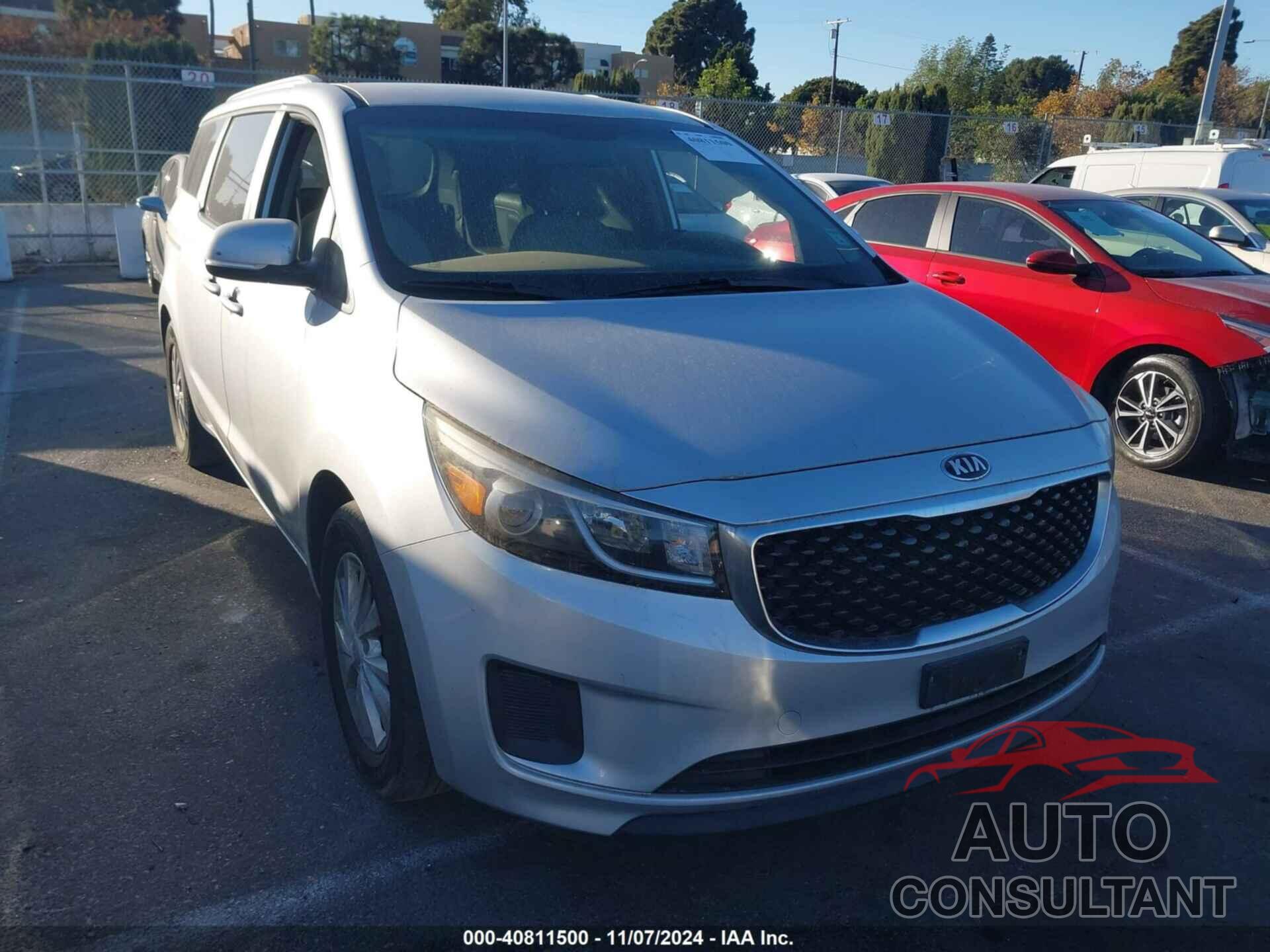 KIA SEDONA 2016 - KNDMB5C13G6087638