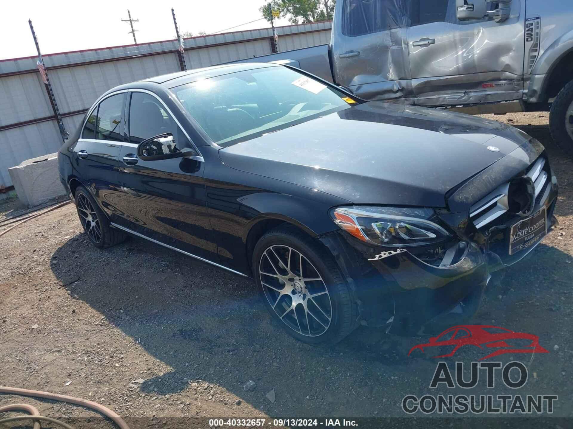 MERCEDES-BENZ C 300 2017 - 55SWF4KB9HU223194