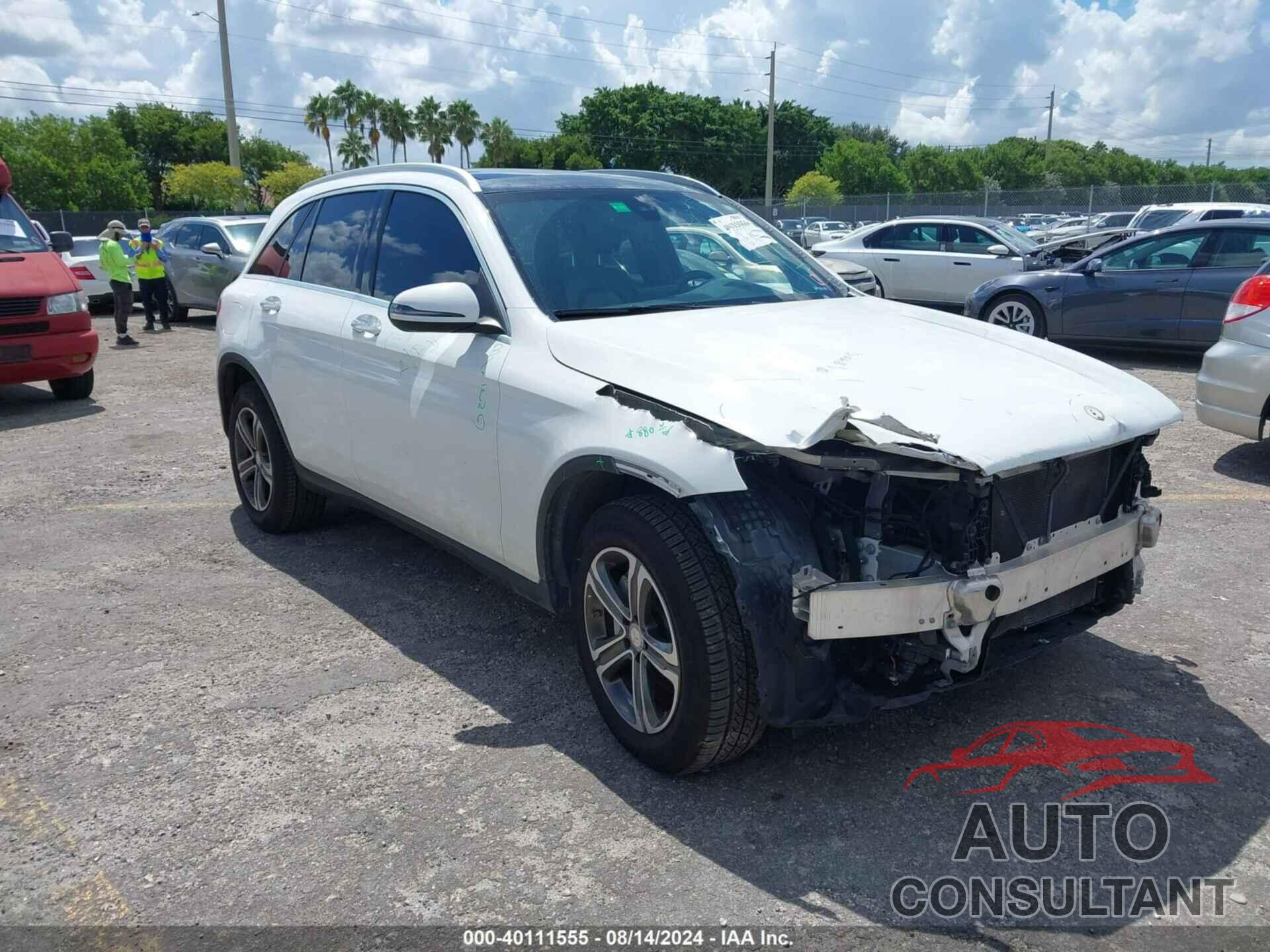 MERCEDES-BENZ GLC 300 2017 - WDC0G4JB8HF152839