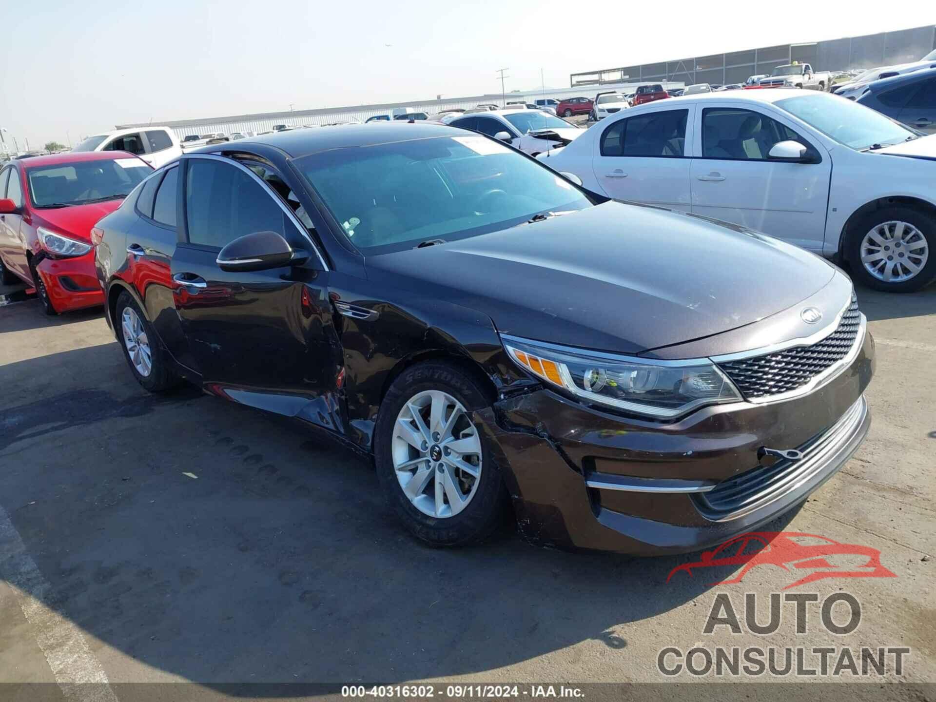 KIA OPTIMA 2018 - KNAGT4L38J5236996