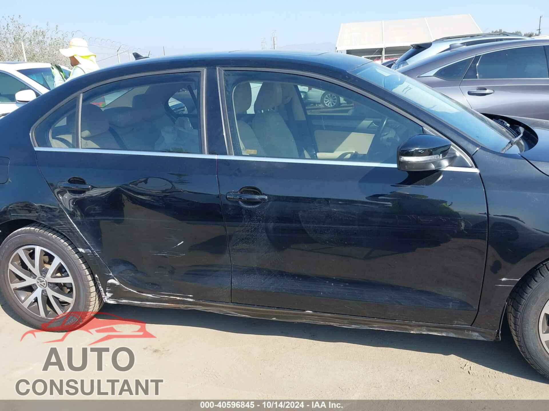 VOLKSWAGEN JETTA 2017 - 3VWDB7AJ1HM351758