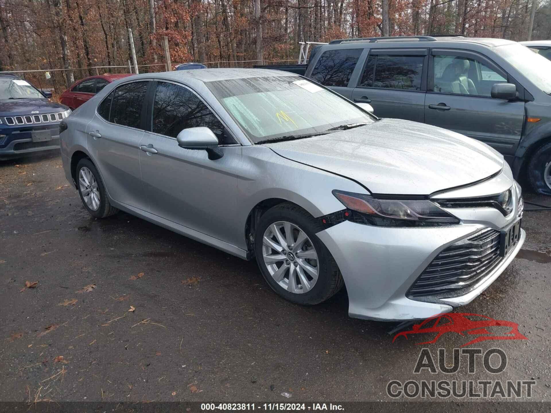 TOYOTA CAMRY 2018 - 4T1B11HK8JU045372