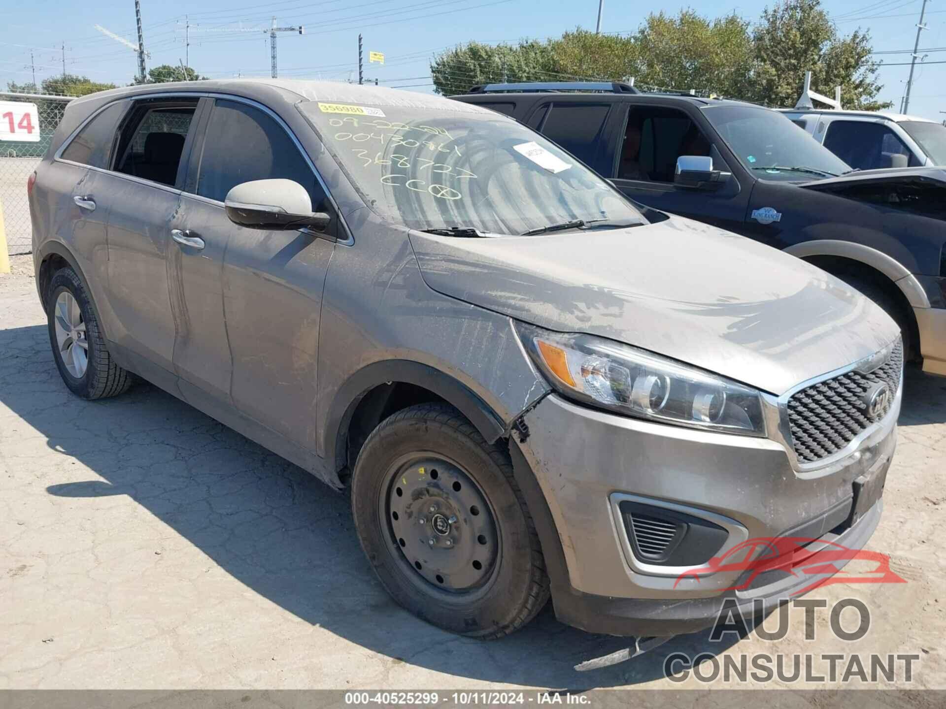 KIA SORENTO 2018 - 5XYPG4A33JG368727