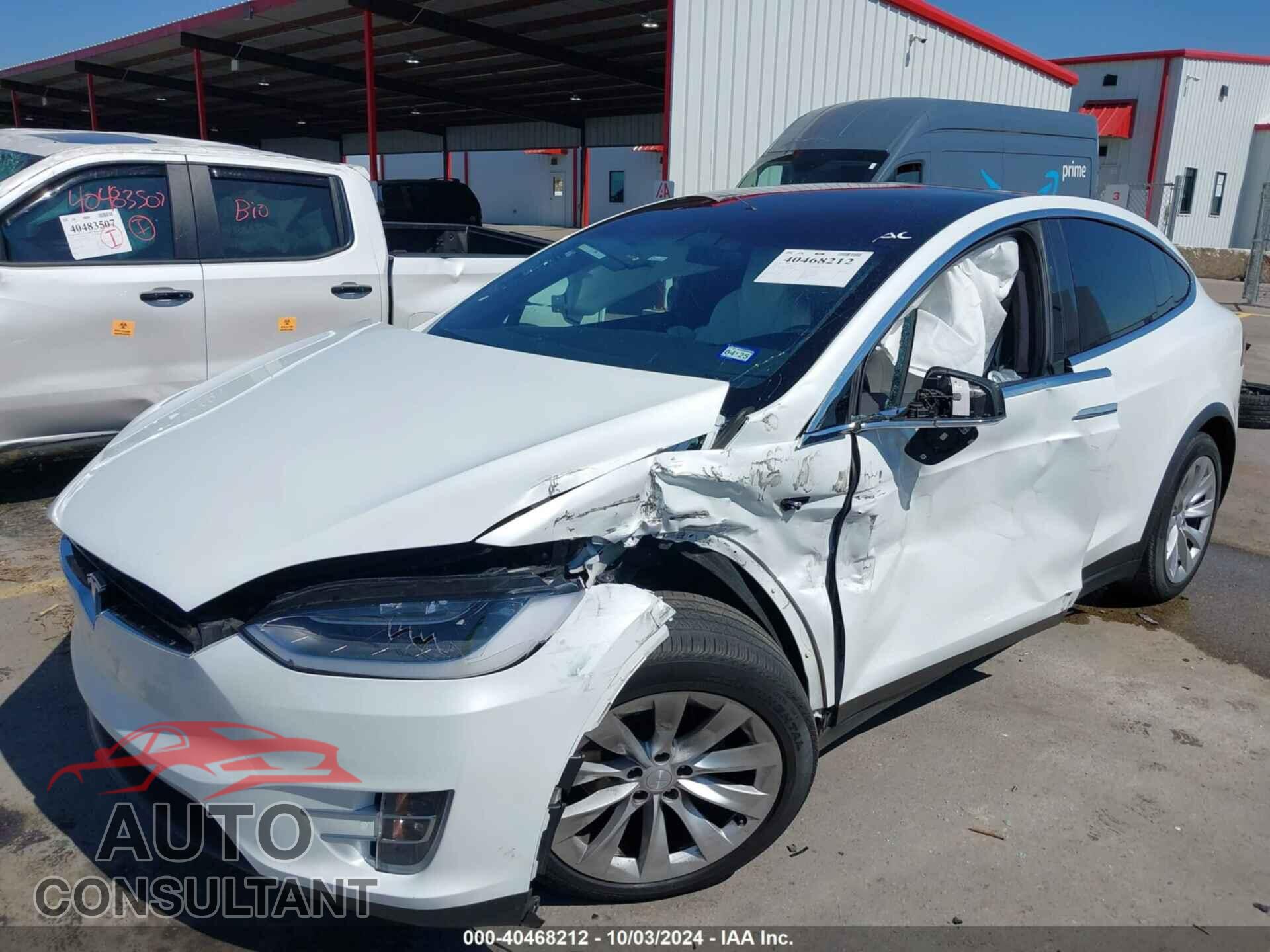 TESLA MODEL X 2018 - 5YJXCBE21JF139990