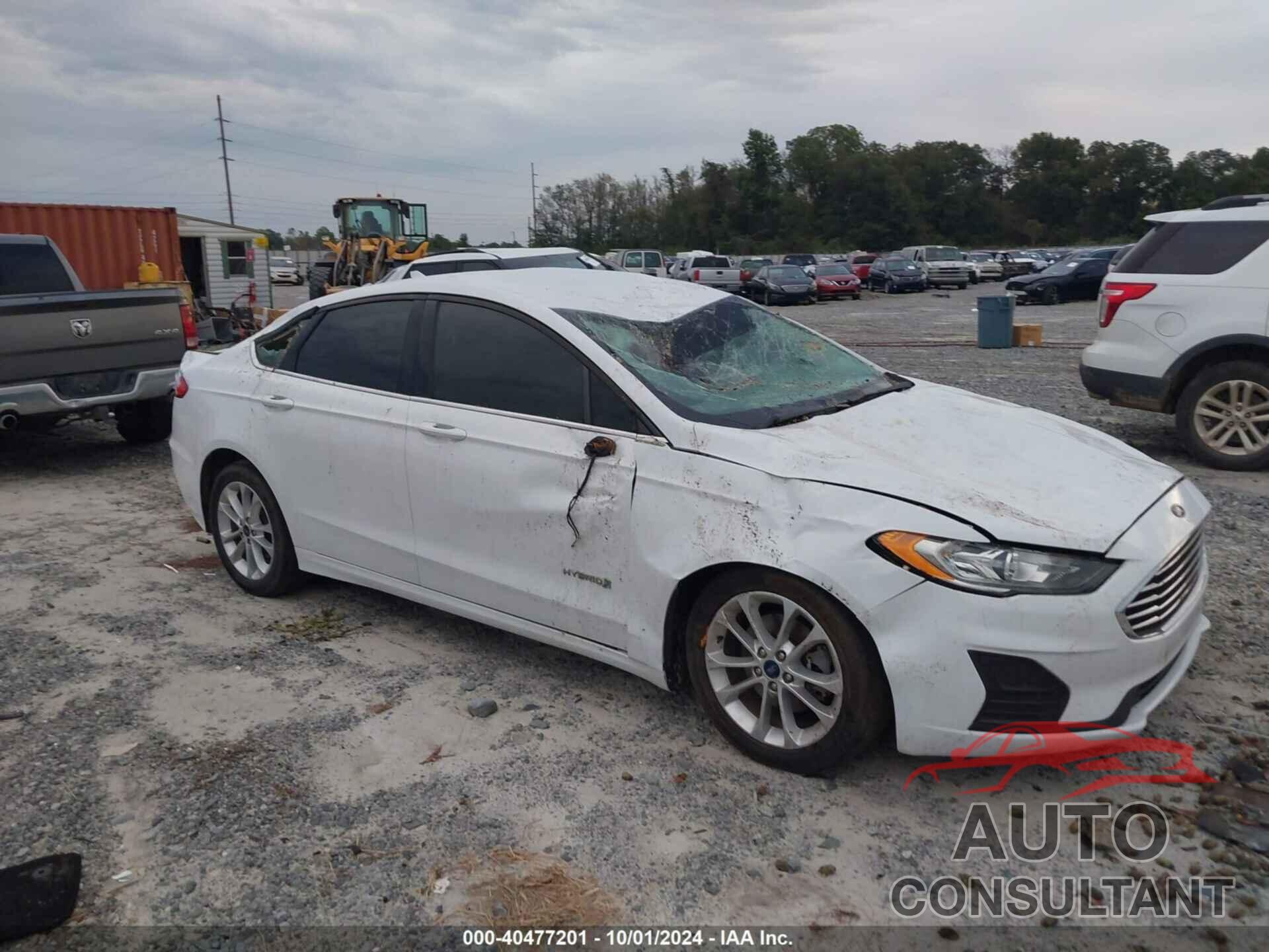 FORD FUSION 2019 - 3FA6P0LU2KR220365