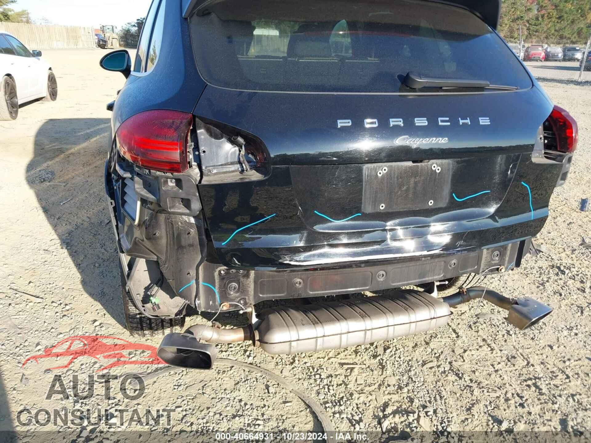 PORSCHE CAYENNE 2016 - WP1AA2A26GLA03683