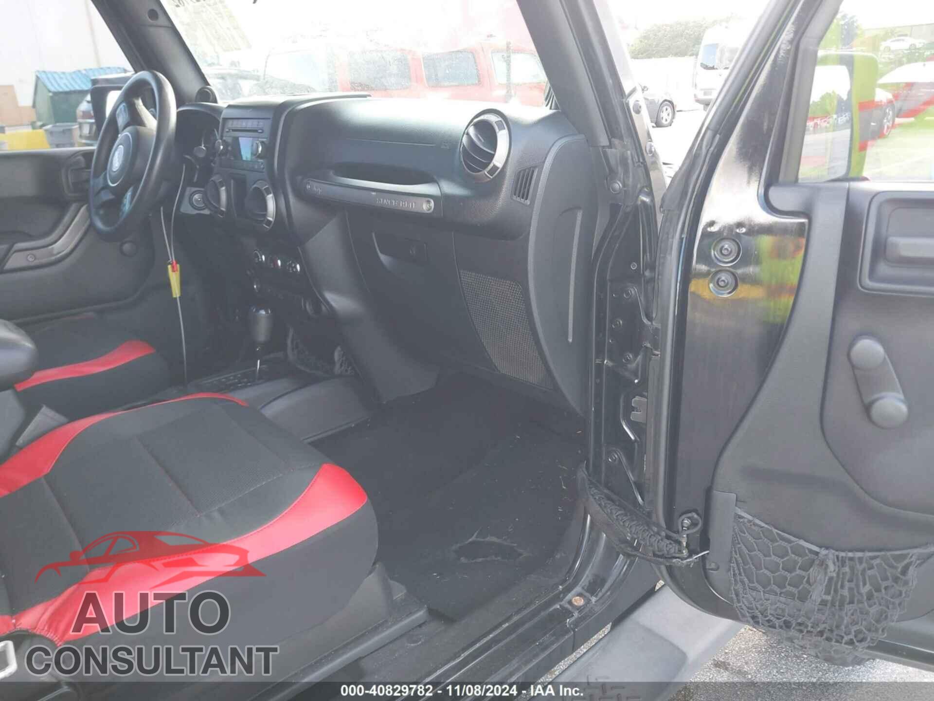 JEEP WRANGLER 2011 - 1J4AA2D19BL521682