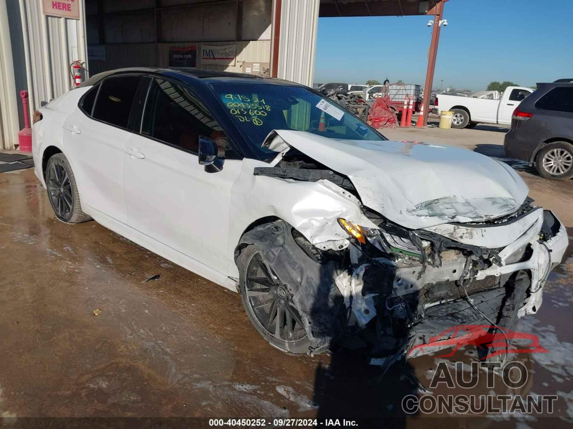 TOYOTA CAMRY 2018 - 4T1BZ1HKXJU013600