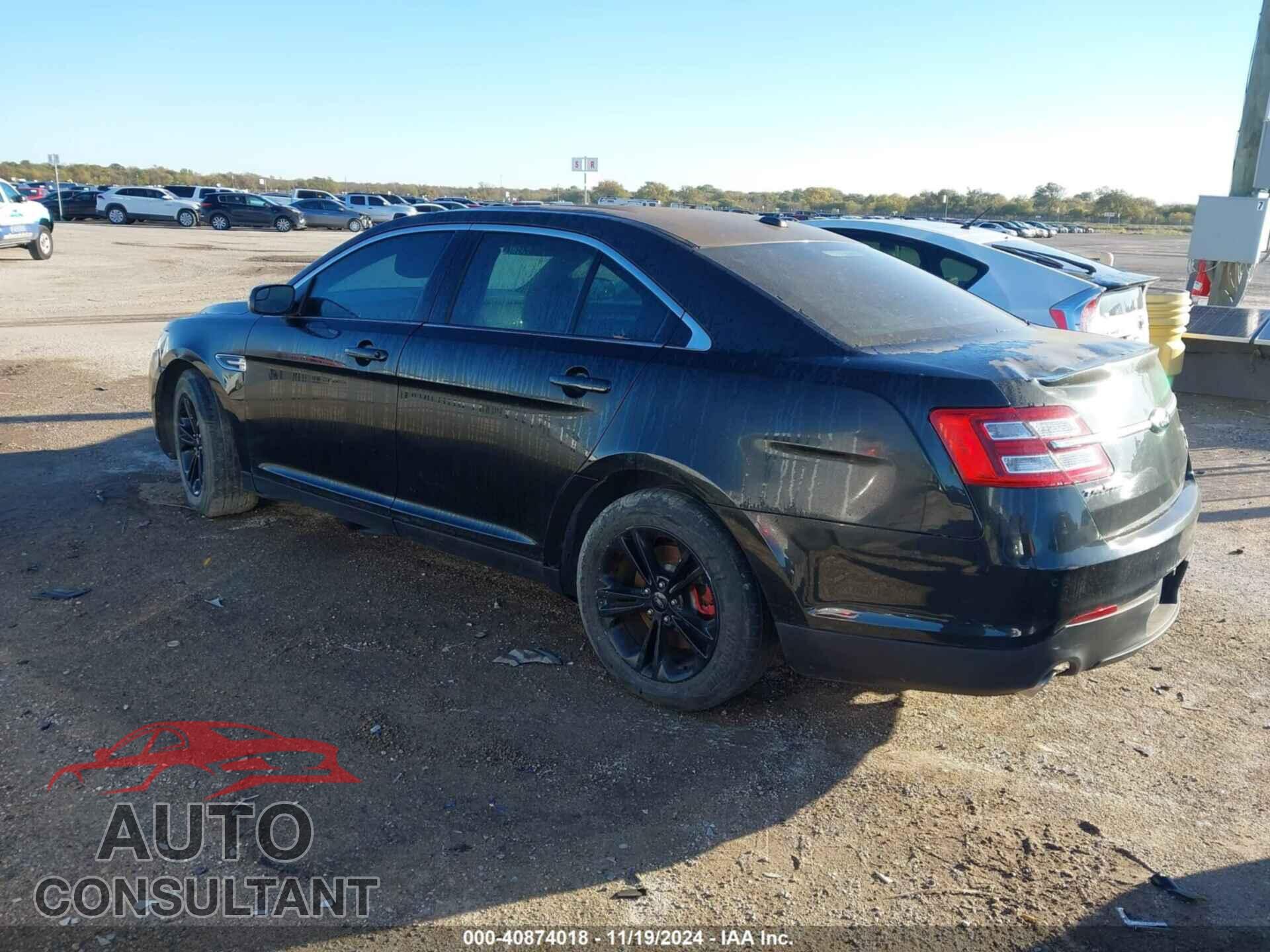 FORD TAURUS 2013 - 1FAHP2E82DG111760