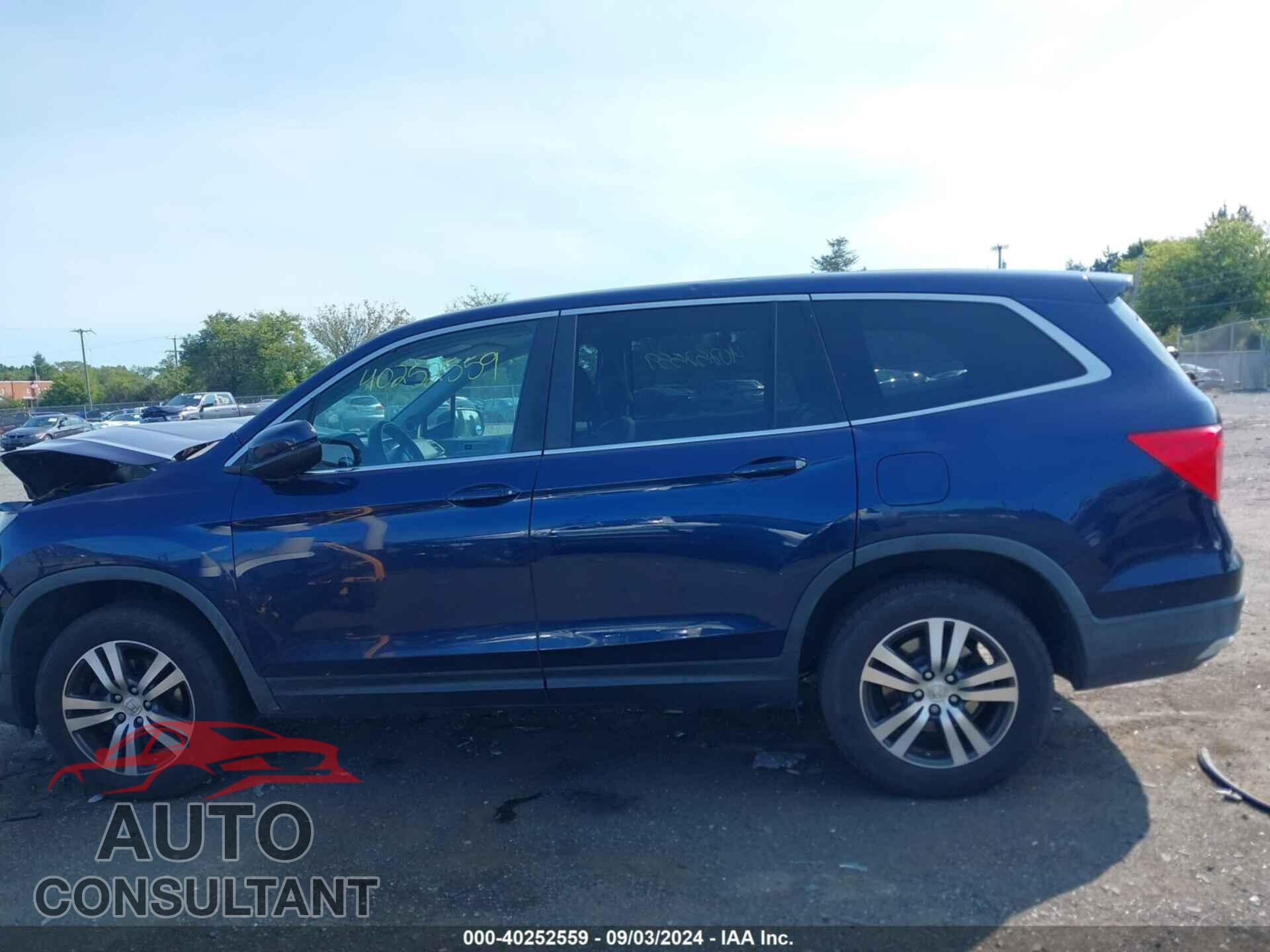 HONDA PILOT 2017 - 5FNYF6H50HB071121
