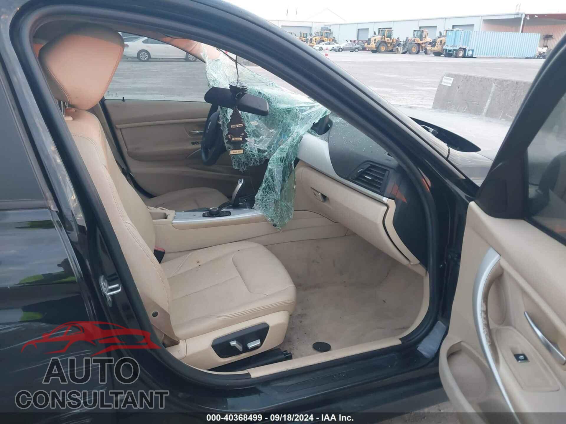 BMW 320I 2016 - WBA8E1G56GNU11747