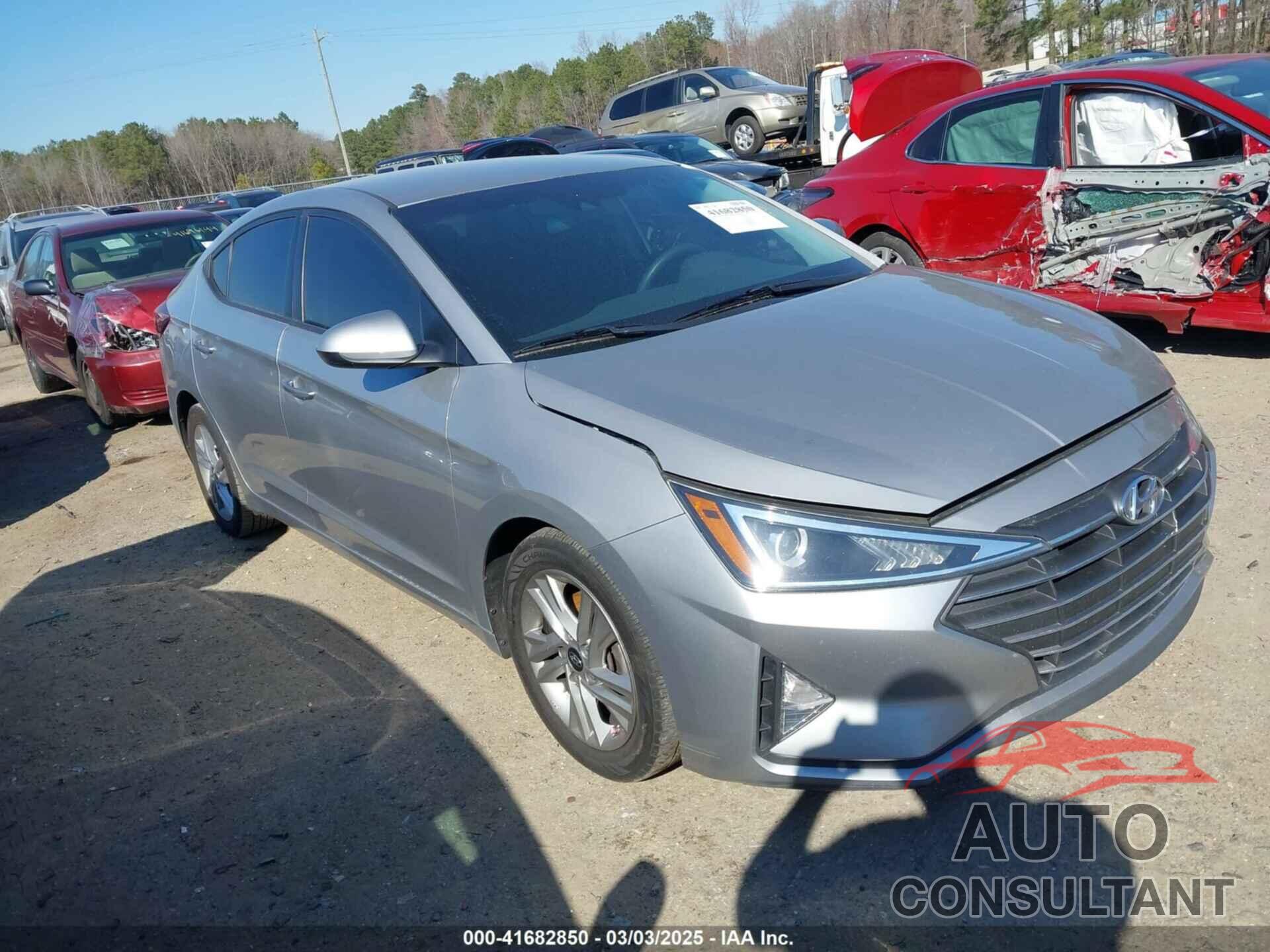 HYUNDAI ELANTRA 2020 - 5NPD84LF1LH573613