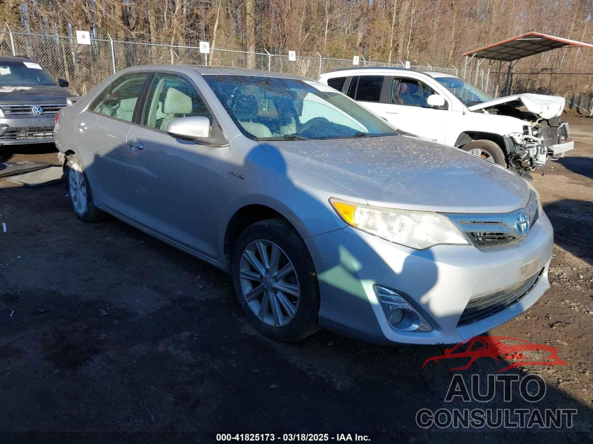 TOYOTA CAMRY HYBRID 2014 - 4T1BD1FK1EU130215