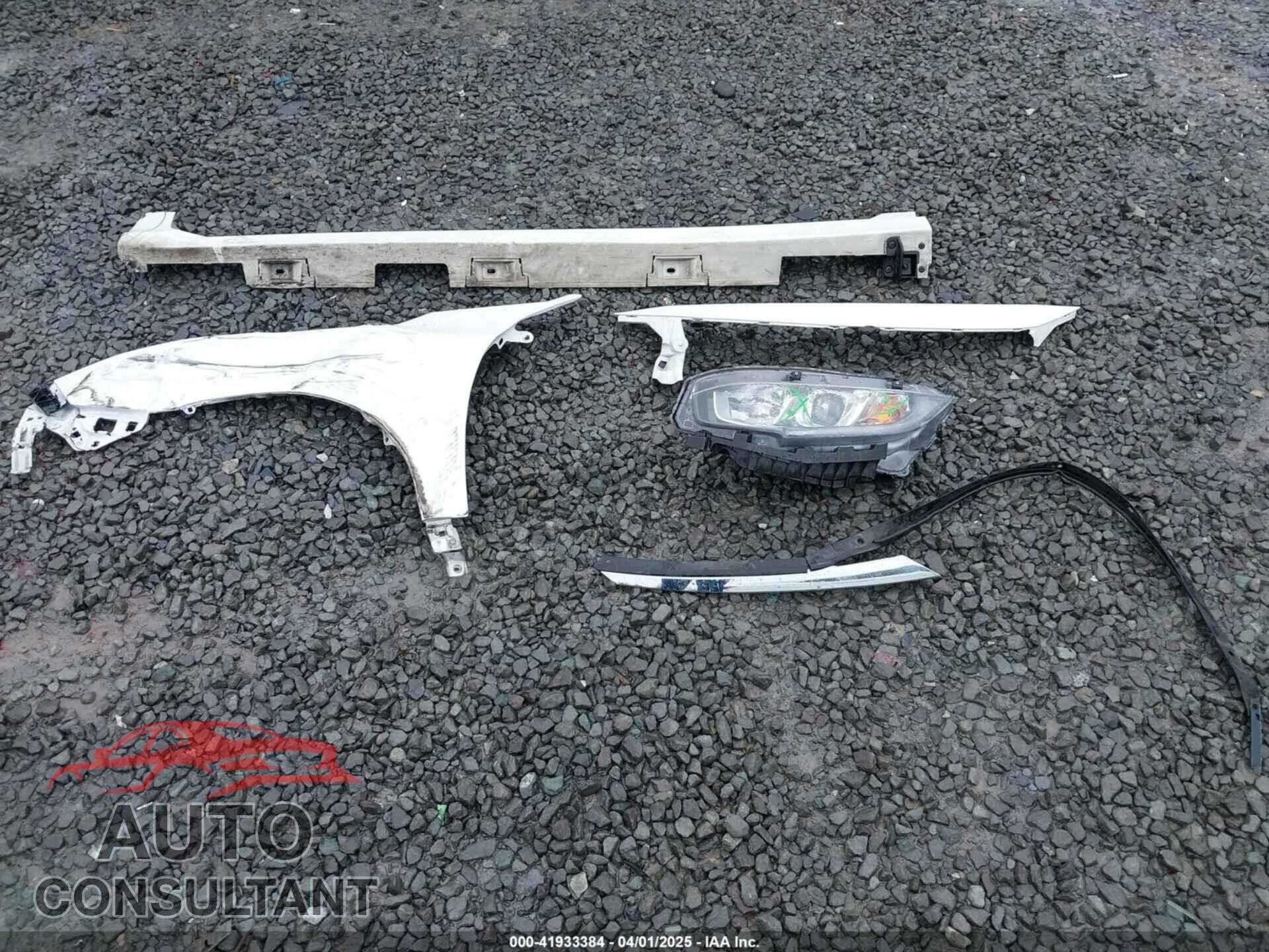 HONDA CIVIC 2018 - 19XFC2F77JE208564