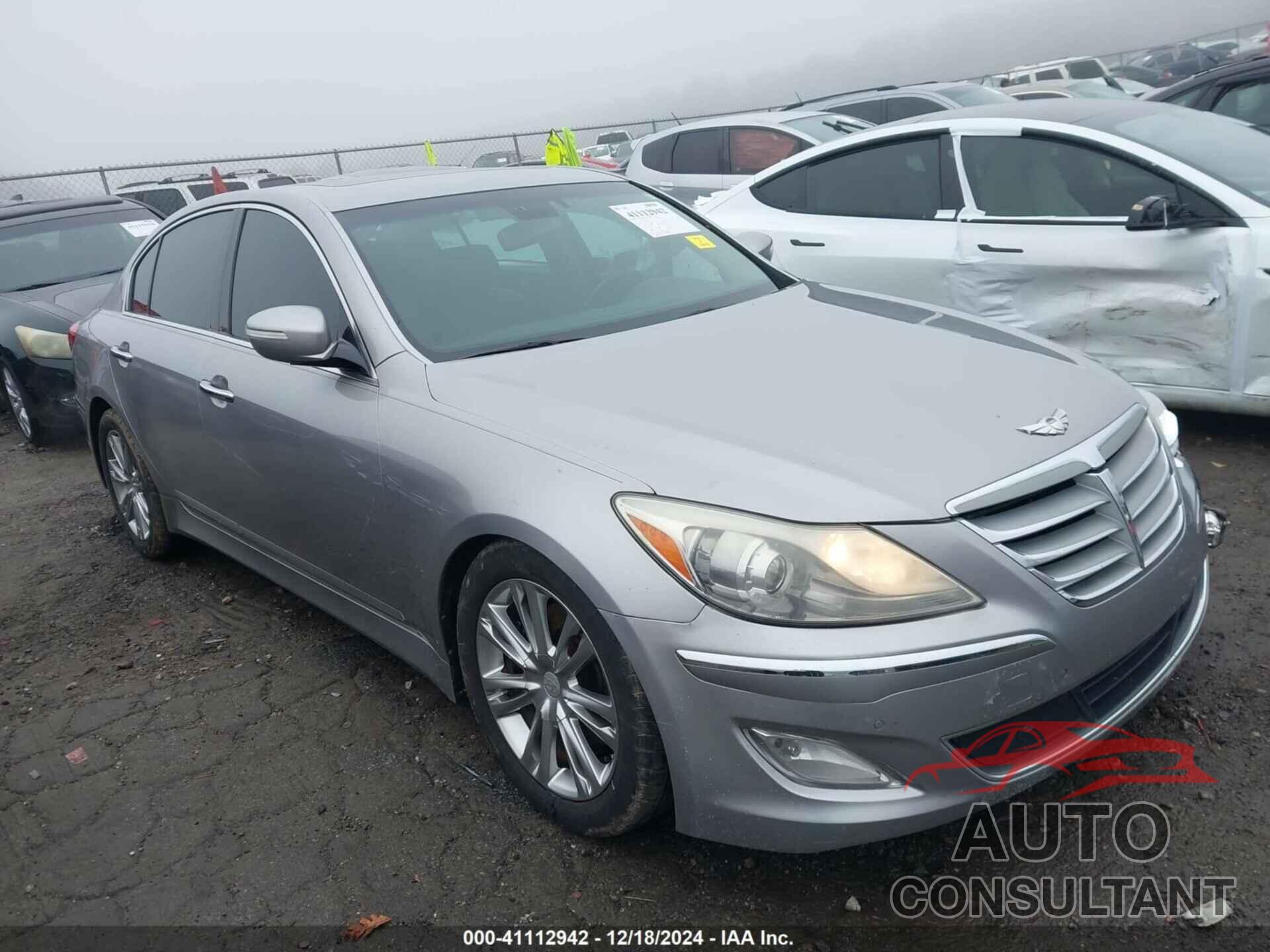 HYUNDAI GENESIS 2013 - KMHGC4DD4DU219161