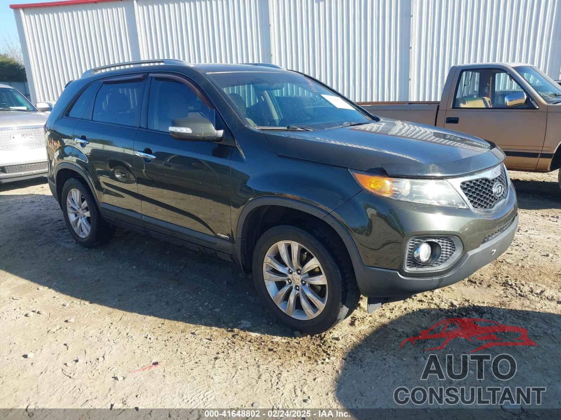 KIA SORENTO 2011 - 5XYKUDA25BG093924