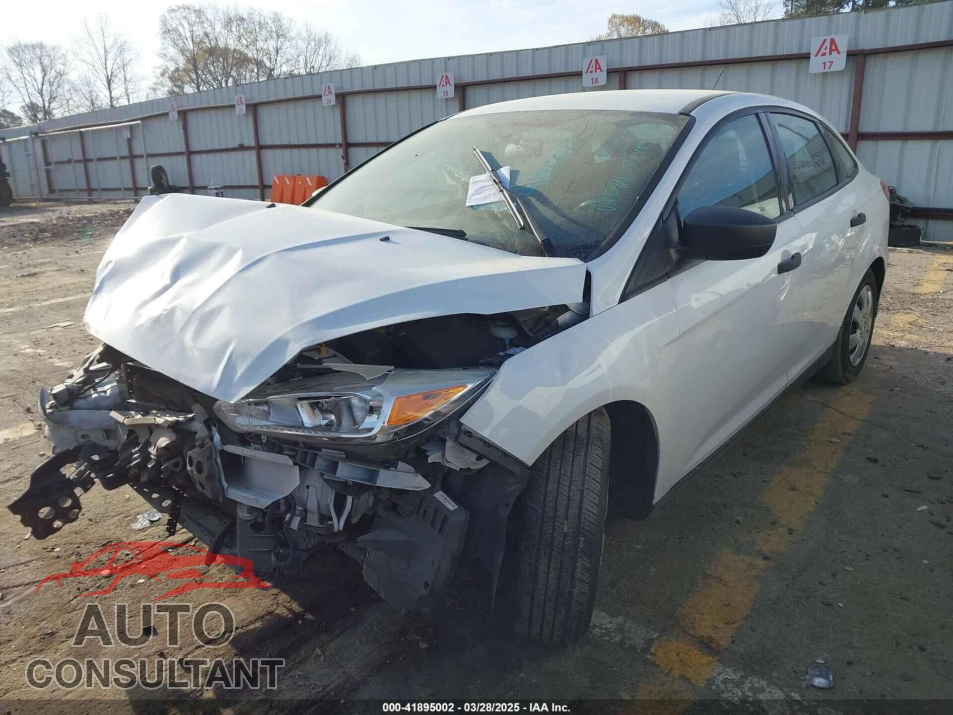 FORD FOCUS 2016 - 1FADP3E27GL225152