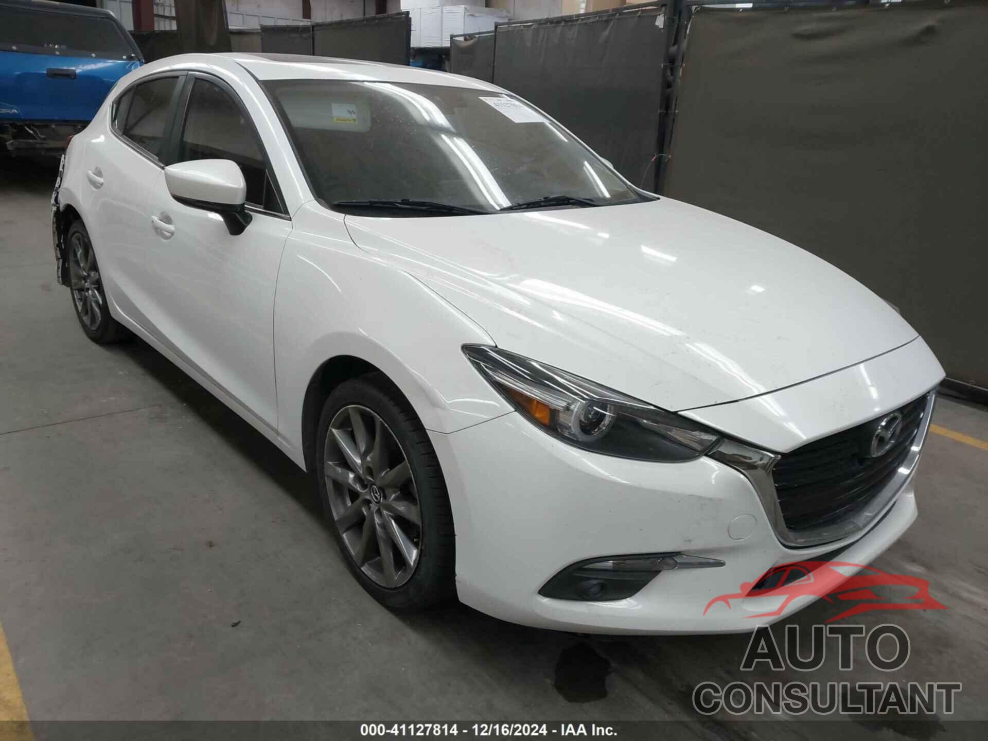 MAZDA MAZDA3 2018 - 3MZBN1M37JM165706