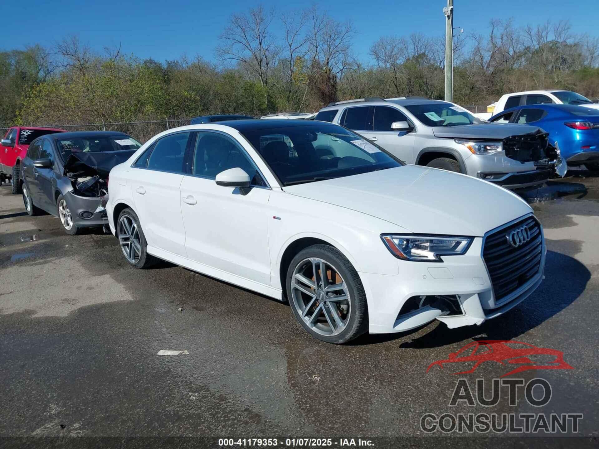 AUDI A3 2018 - WAUGUGFF2J1037924