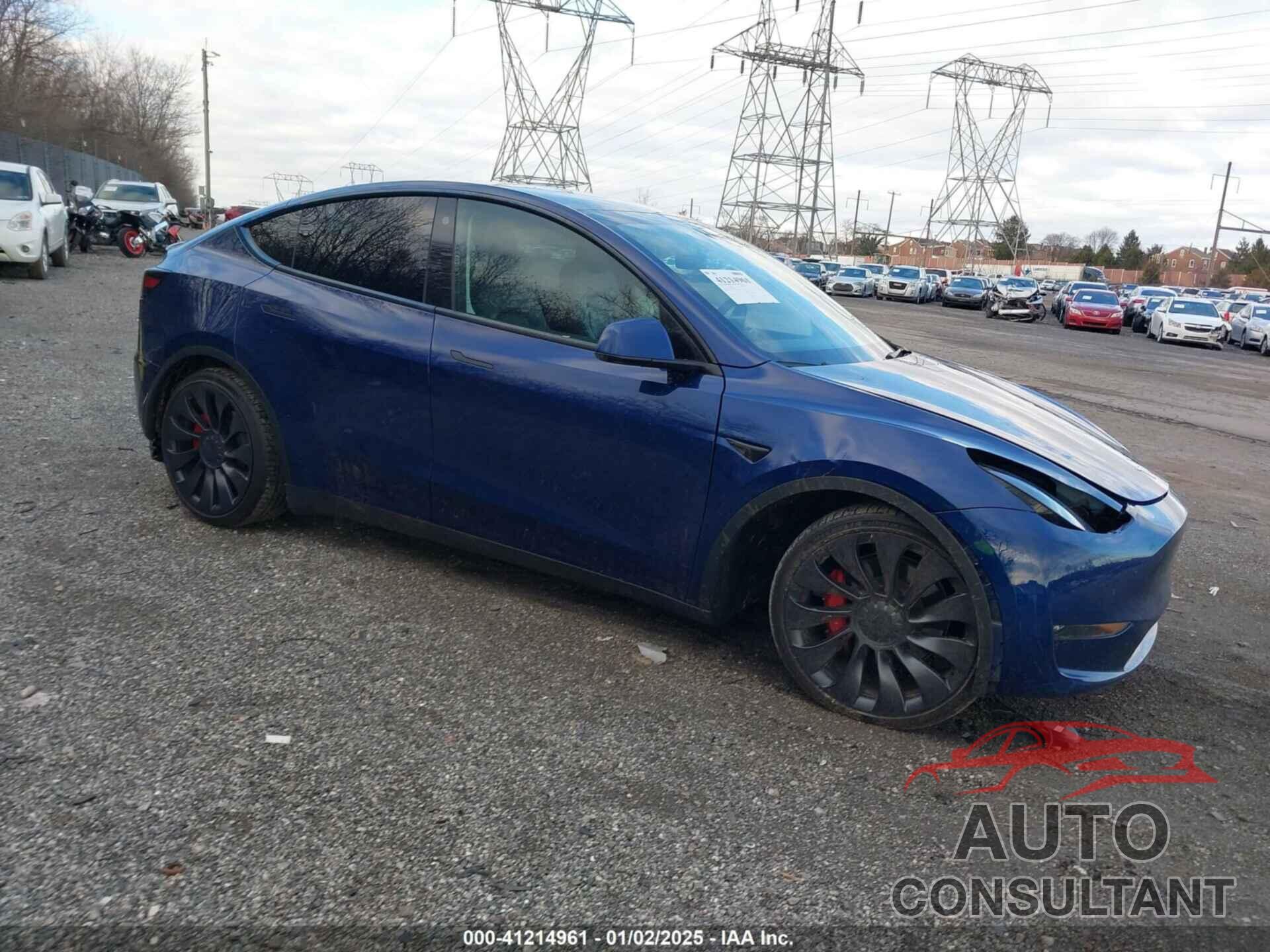 TESLA MODEL Y 2023 - 7SAYGDEF3PF643900