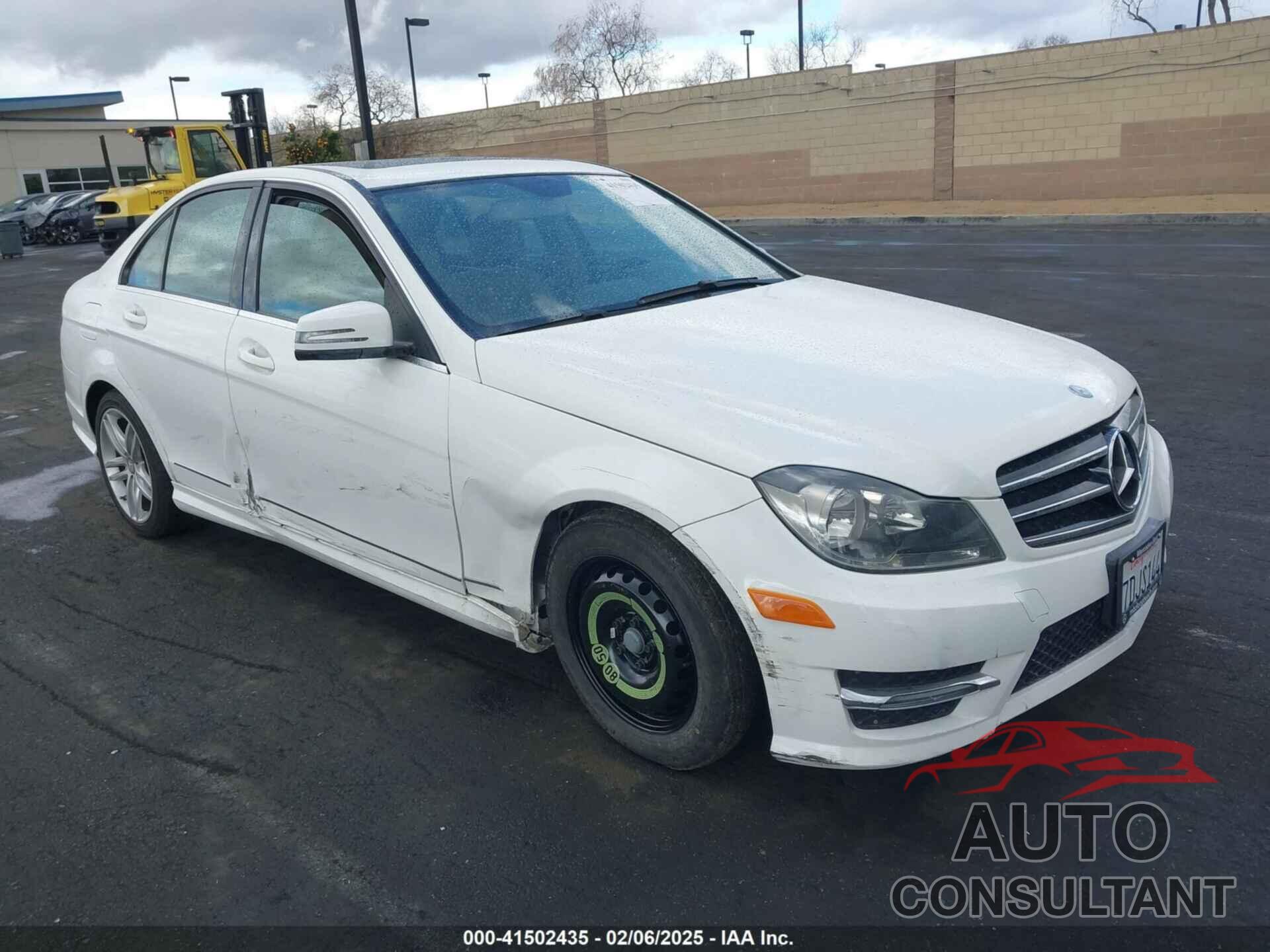 MERCEDES-BENZ C 250 2014 - WDDGF4HB4EG210941