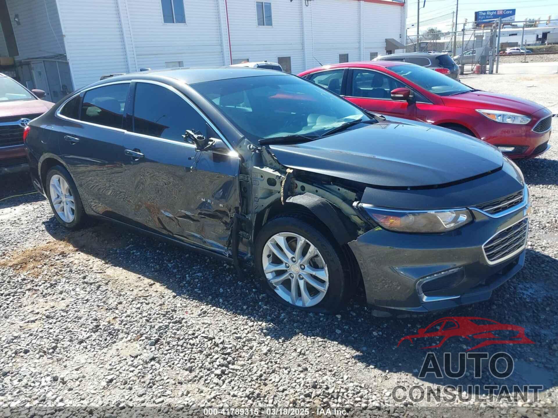 CHEVROLET MALIBU 2018 - 1G1ZD5ST3JF103582