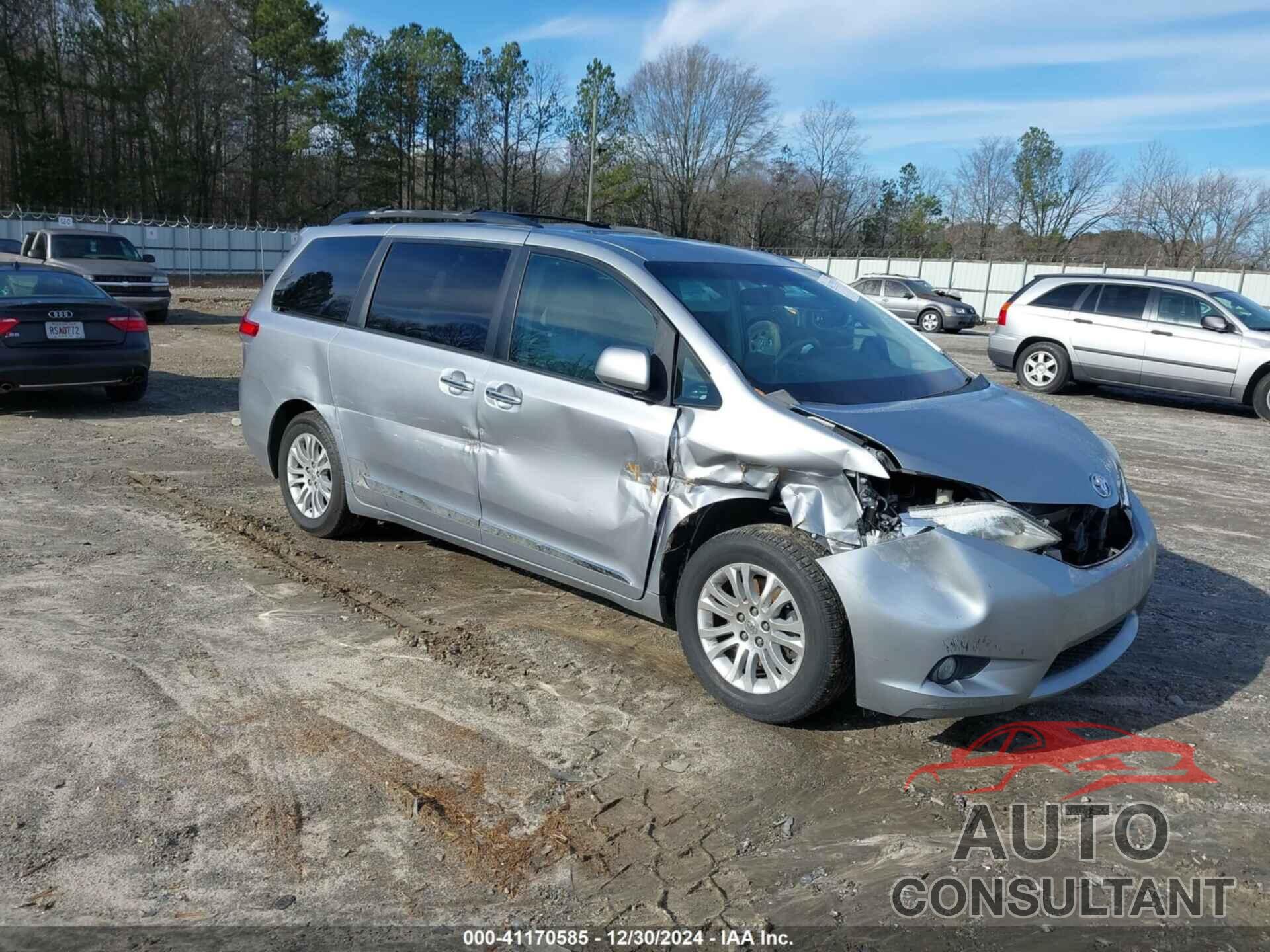 TOYOTA SIENNA 2011 - 5TDYK3DC7BS159469