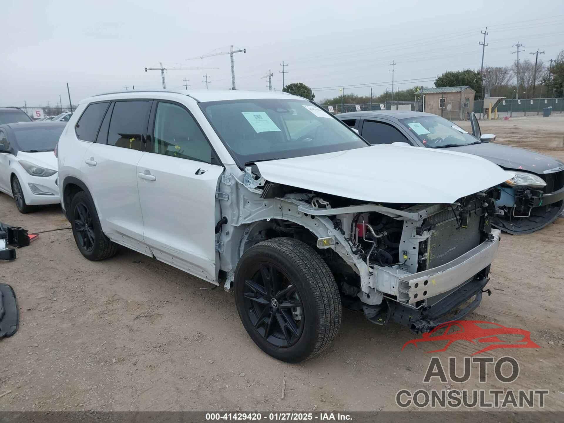 TOYOTA GRAND HIGHLANDER 2024 - 5TDAAAA52RS003283