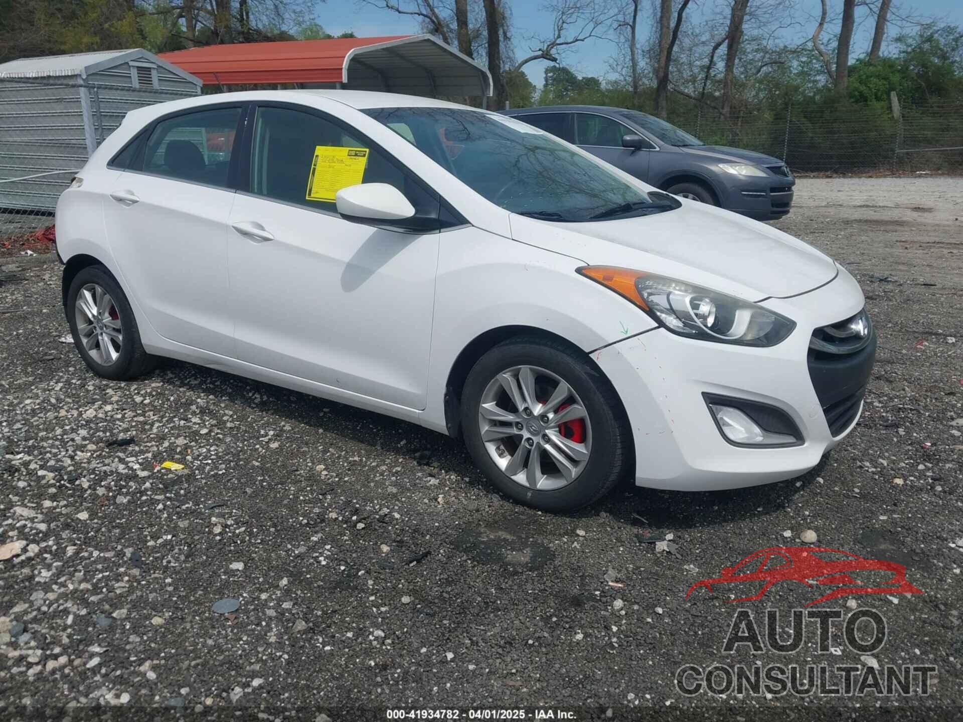 HYUNDAI ELANTRA GT 2014 - KMHD35LH2EU173697