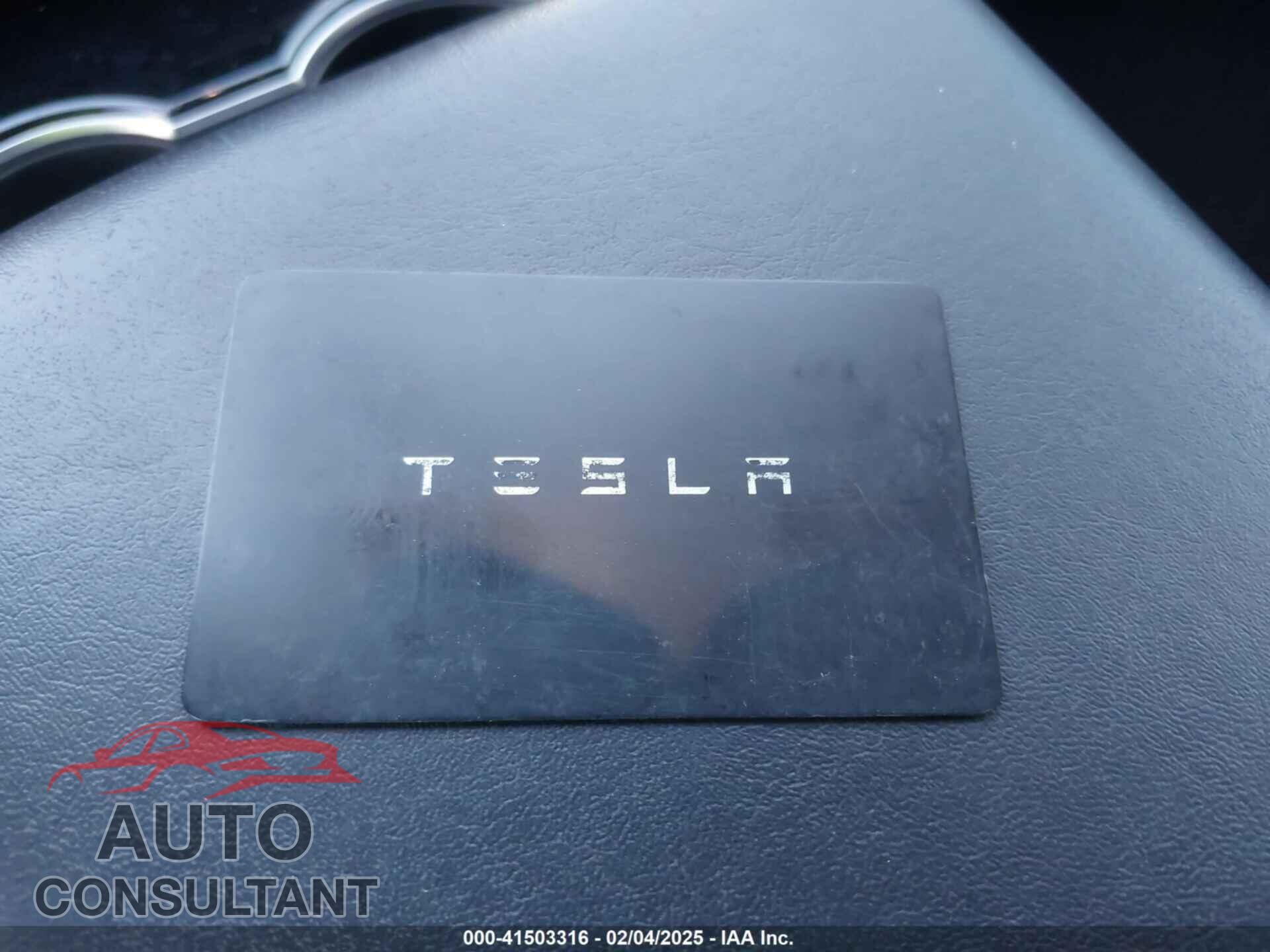 TESLA MODEL 3 2019 - 5YJ3E1EA2KF190829