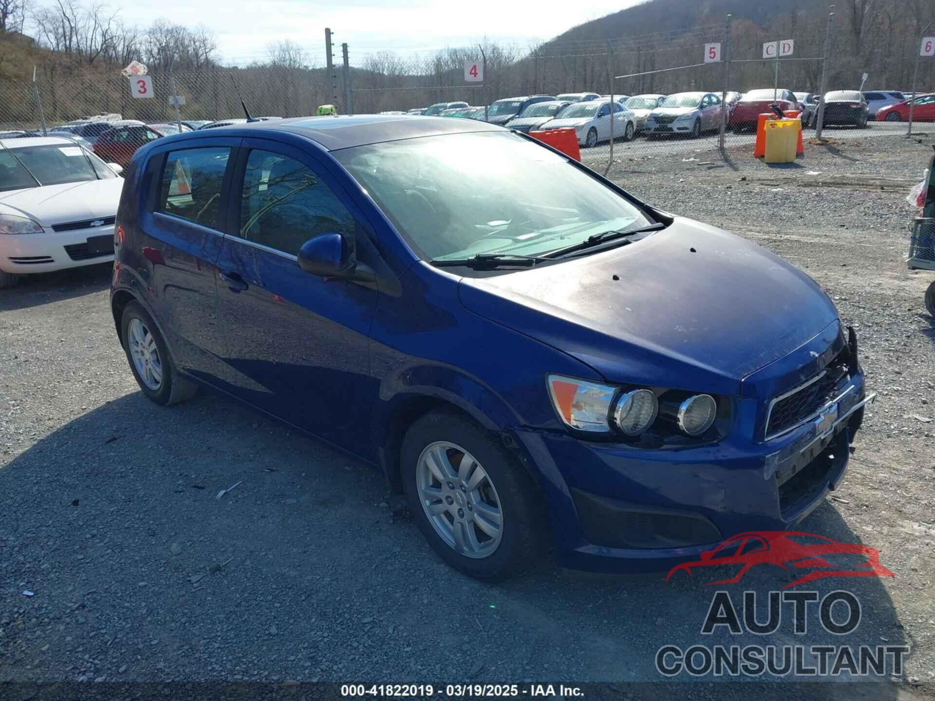 CHEVROLET SONIC 2014 - 1G1JC6SB2E4149144