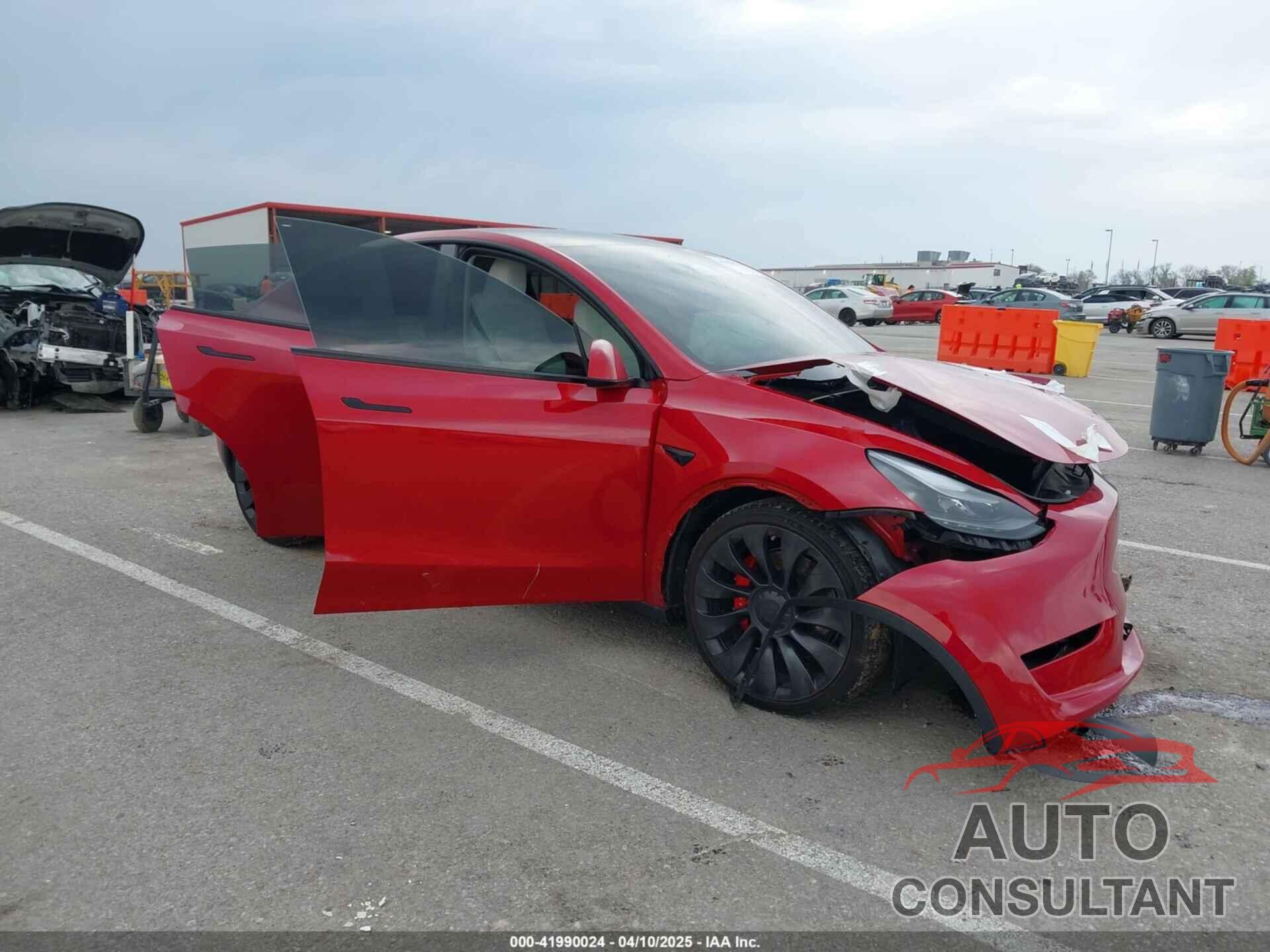 TESLA MODEL Y 2023 - 7SAYGDEFXPF765508