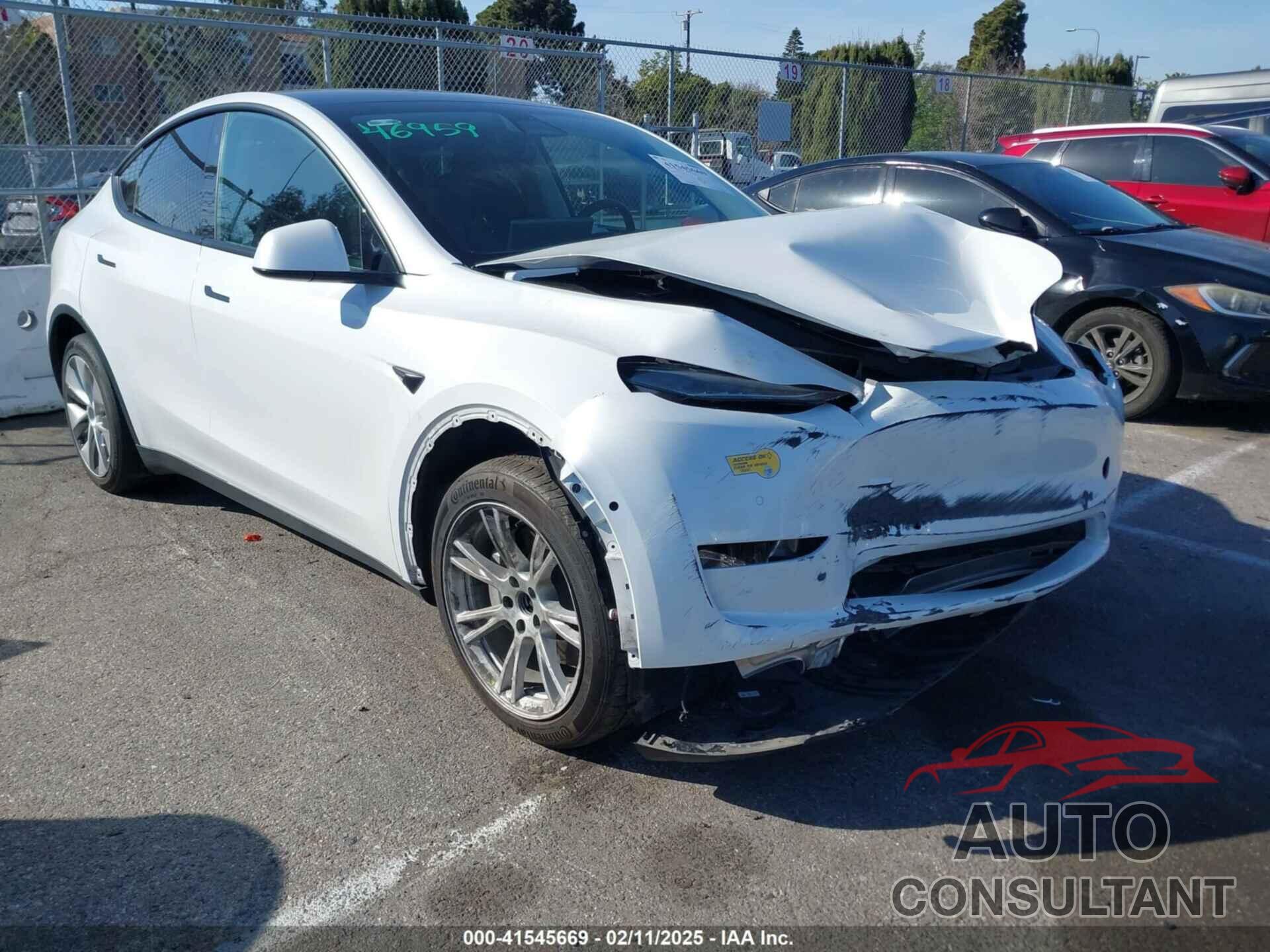 TESLA MODEL Y 2022 - 7SAYGDEE8NF374636